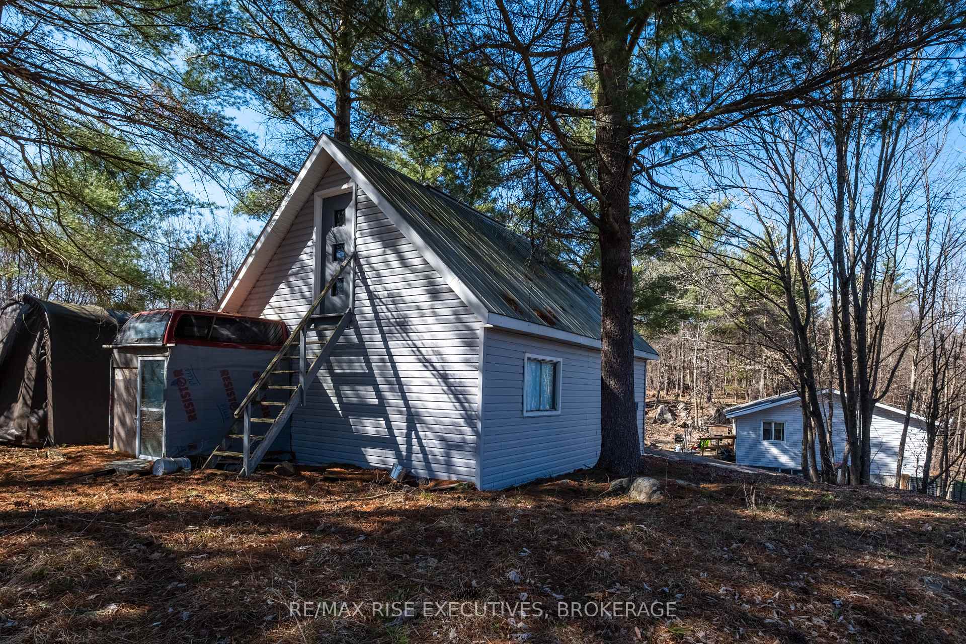 Photo 3 of 1093 Moon Road, Frontenac, Frontenac Centre — HOMEH