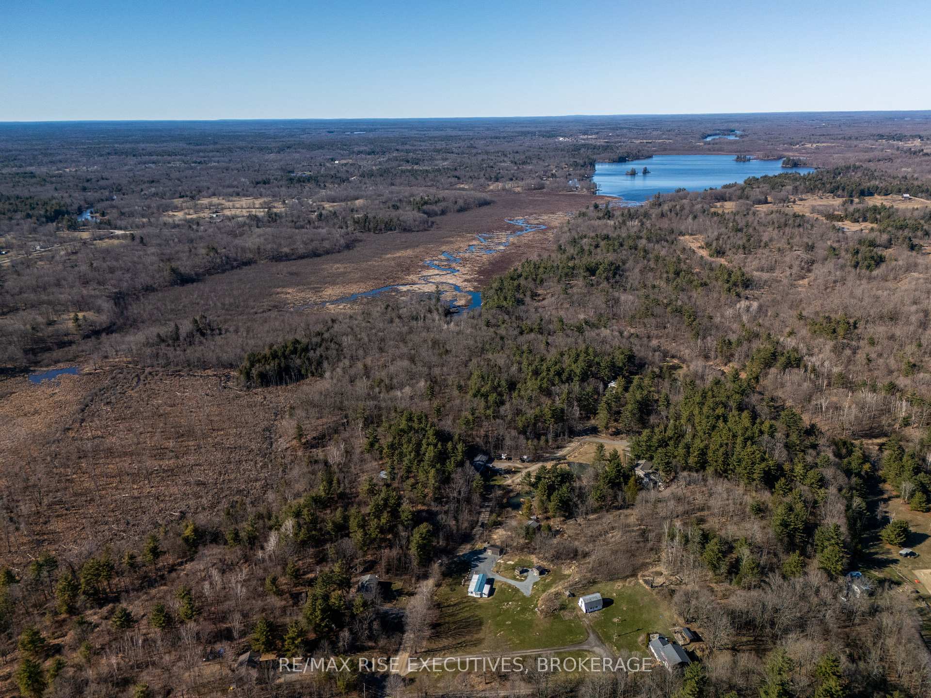 Photo 6 of 1093 Moon Road, Frontenac, Frontenac Centre — HOMEH