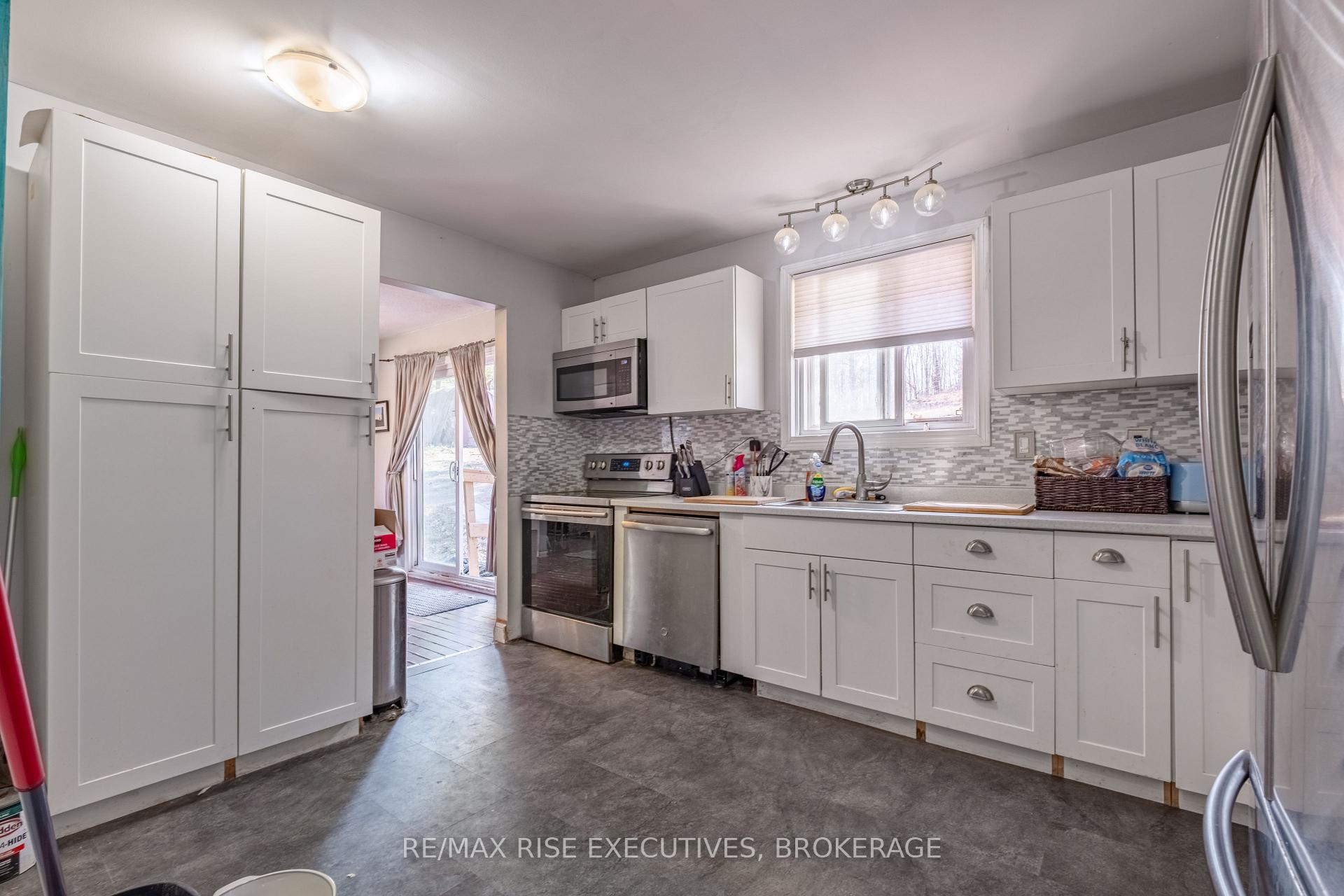 Photo 9 of 1093 Moon Road, Frontenac, Frontenac Centre — HOMEH
