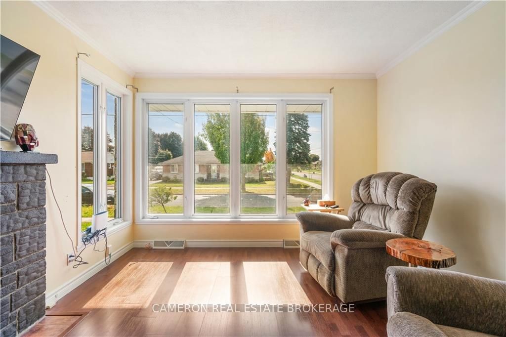 Photo 6 of 1118 Fourth Street E, Cornwall — HOMEH