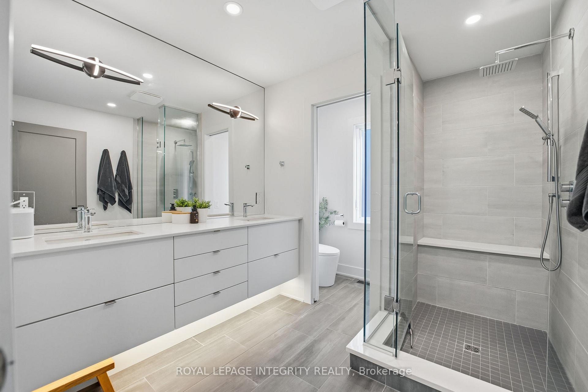 Photo 28 of Unit B, 574 Edison Avenue, Ottawa, McKellar/Highland — HOMEH