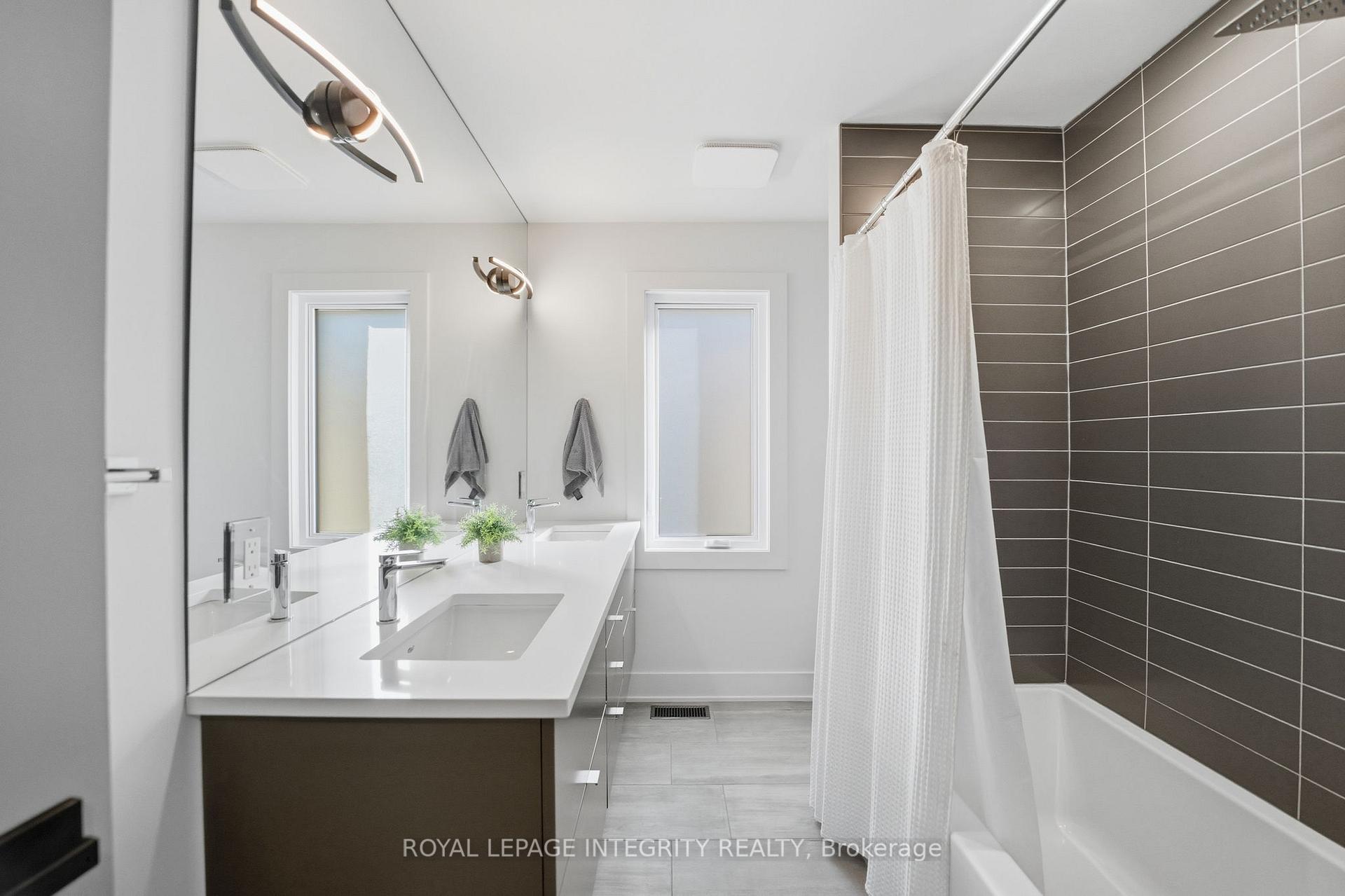 Photo 29 of Unit B, 574 Edison Avenue, Ottawa, McKellar/Highland — HOMEH