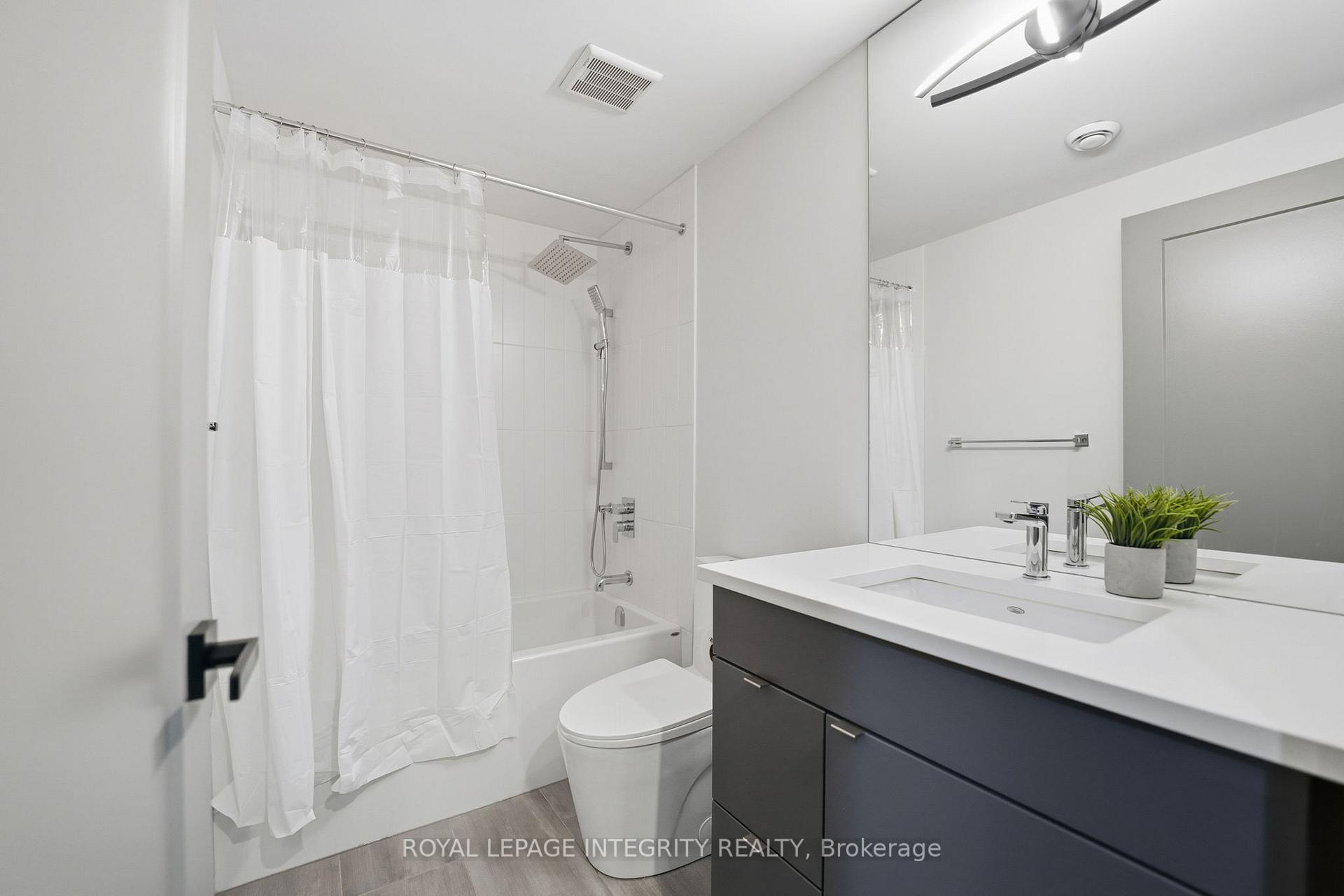 Photo 39 of Unit B, 574 Edison Avenue, Ottawa, McKellar/Highland — HOMEH