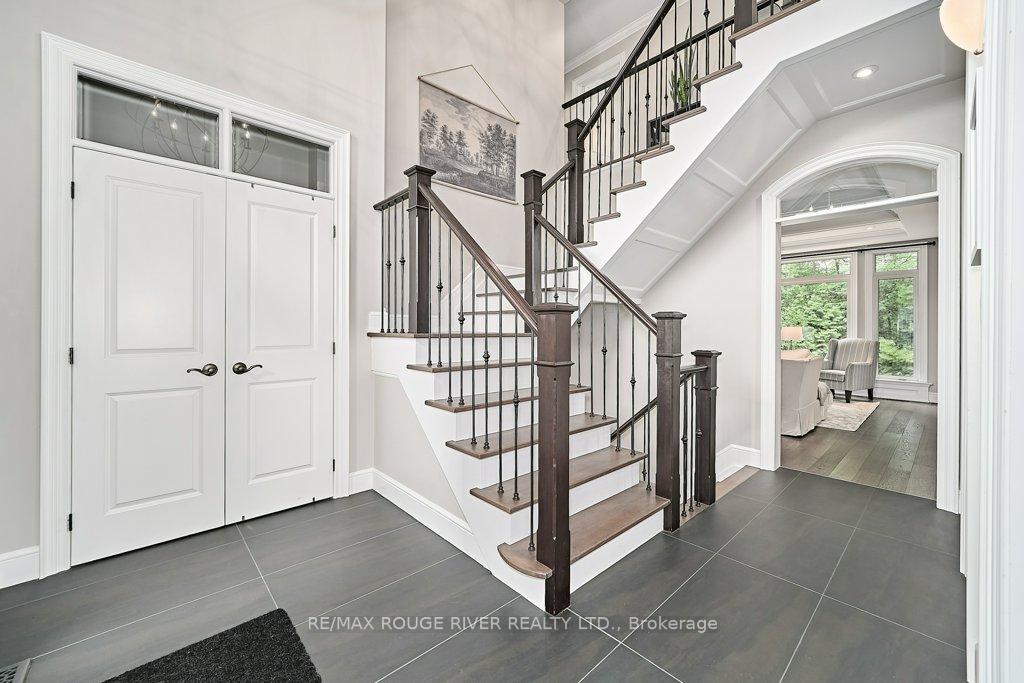 Photo 8 of 85 Mclellan Court, Clarington, Courtice — HOMEH