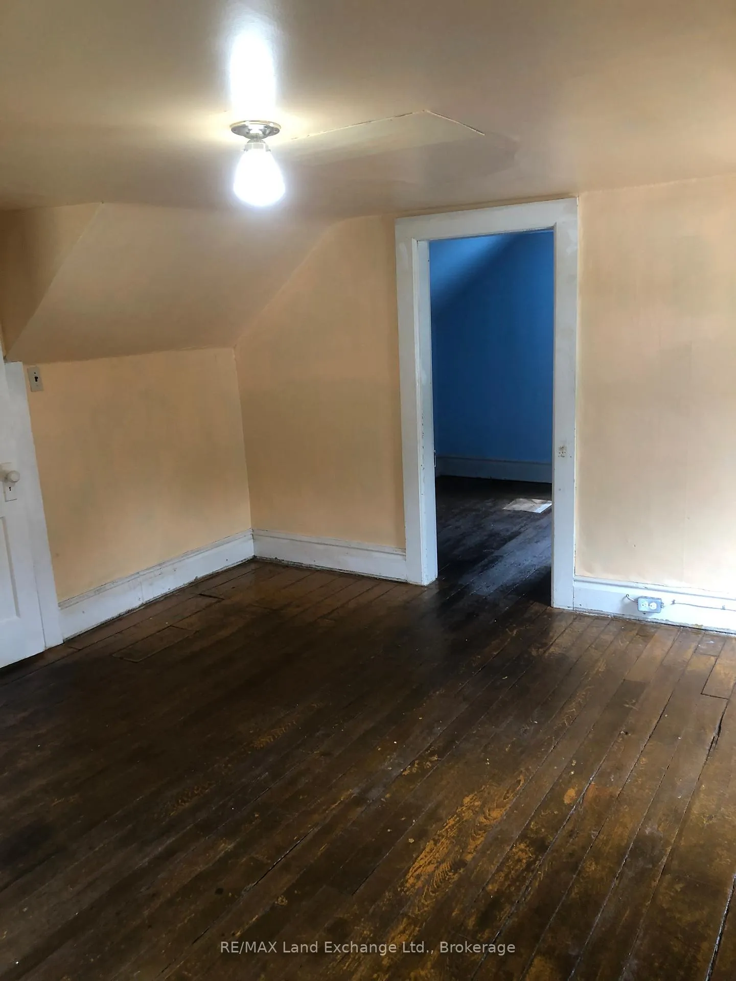 Photo 8 of 204 Amelia Street, Brockton — HOMEH