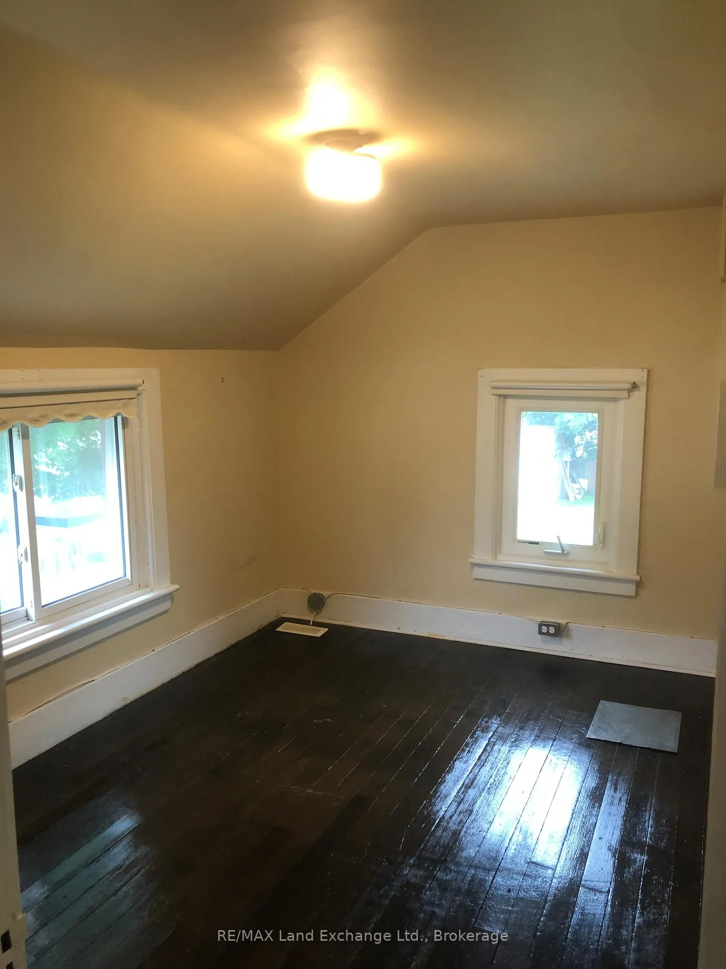 Photo 11 of 204 Amelia Street, Brockton — HOMEH