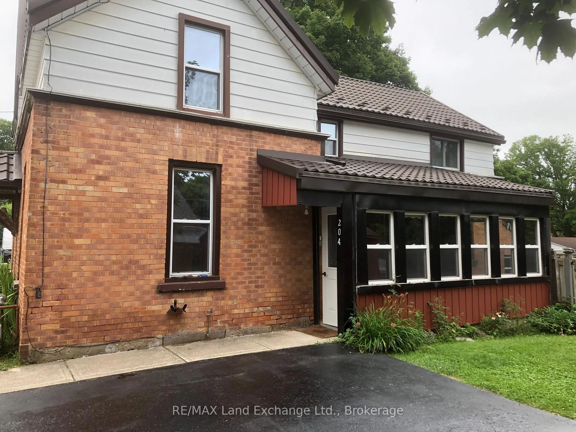 Photo 25 of 204 Amelia Street, Brockton — HOMEH
