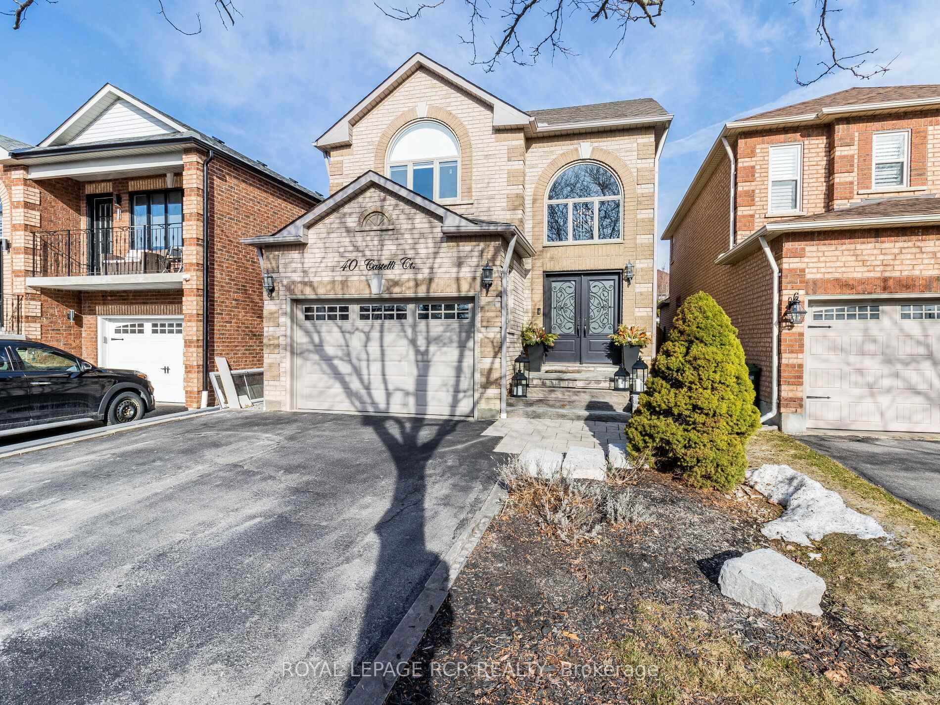 Photo 2 of 40 Castelli Court, Caledon, Bolton North — HOMEH