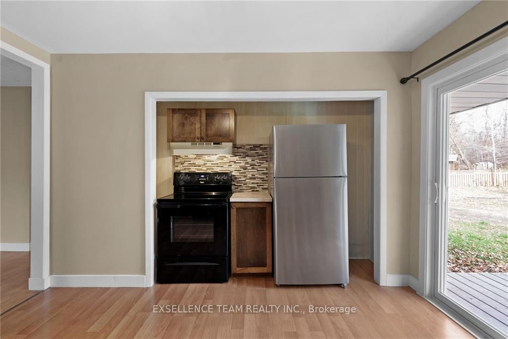 Photo 10 of 3229 Richmond Drive, Cornwall — HOMEH