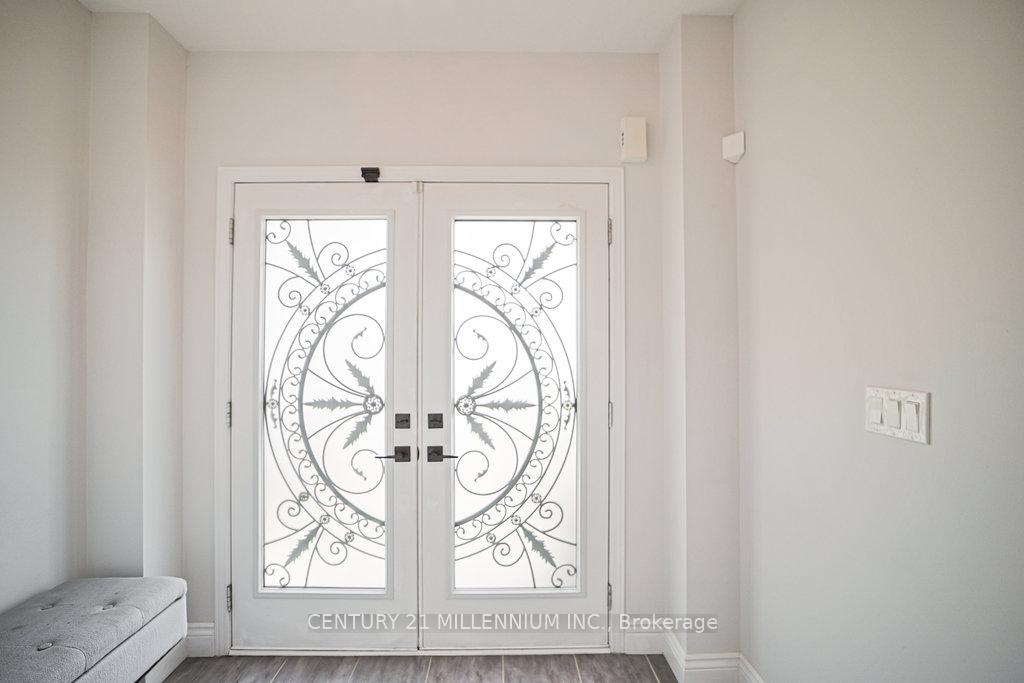 Photo 4 of 32 Davenhill Road, Brampton, Bram East — HOMEH