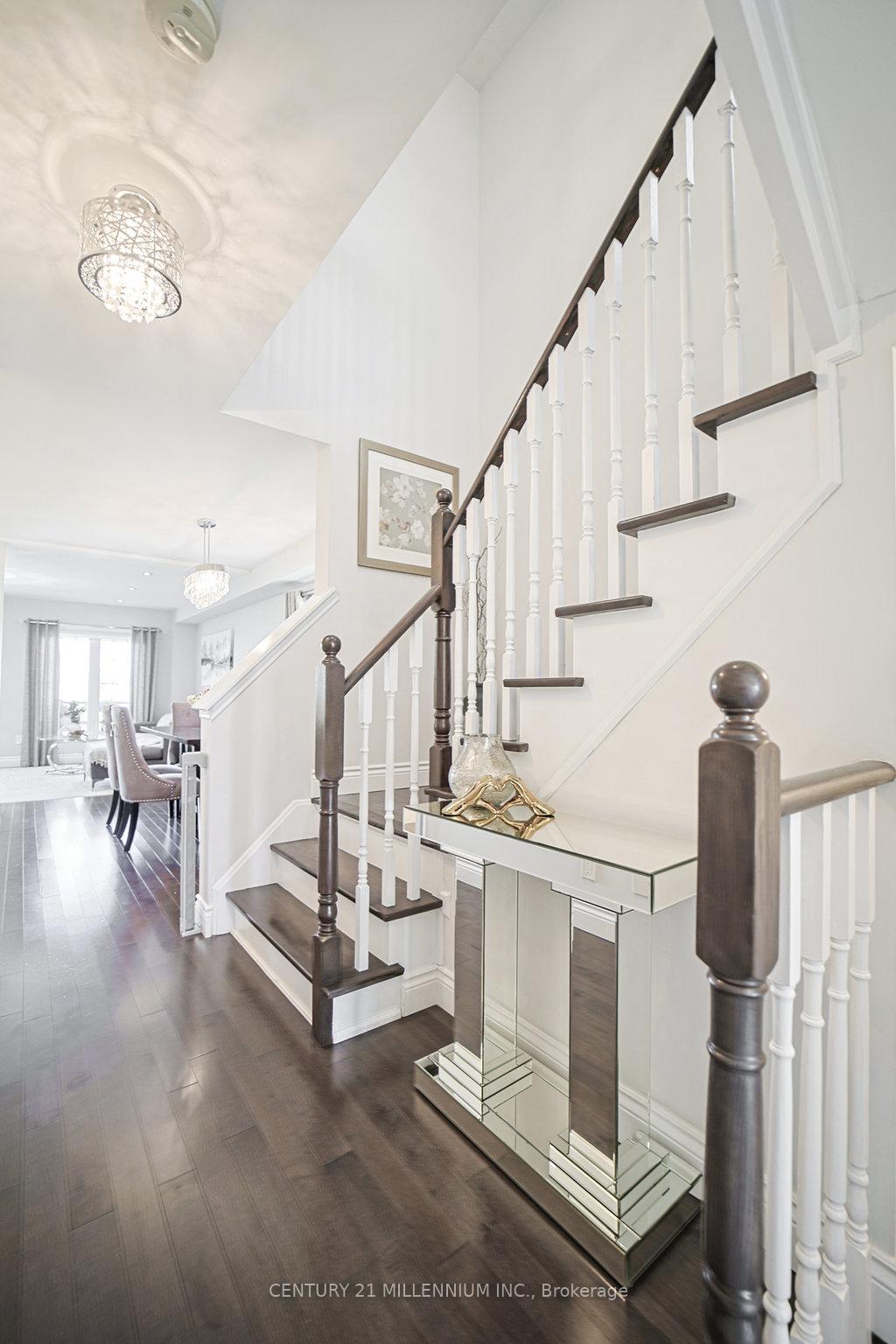 Photo 5 of 32 Davenhill Road, Brampton, Bram East — HOMEH