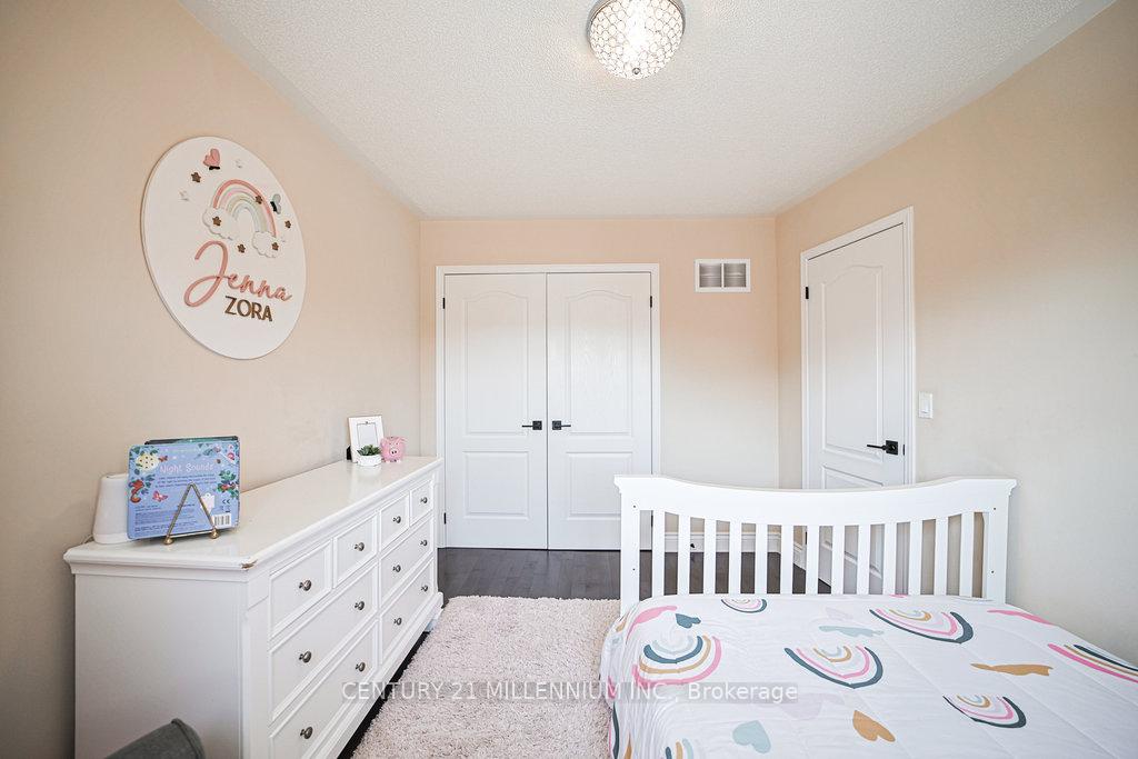 Photo 37 of 32 Davenhill Road, Brampton, Bram East — HOMEH