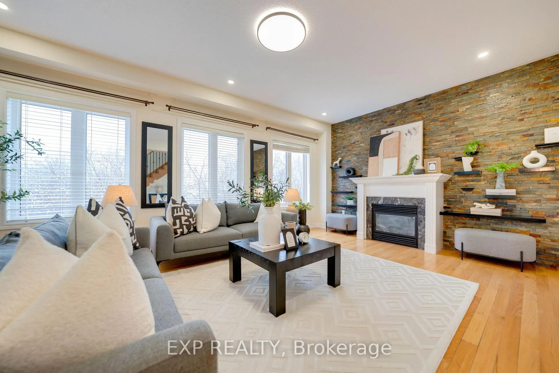 Photo 16 of 42 Arrowpoint Drive, Brampton, Credit Valley — HOMEH