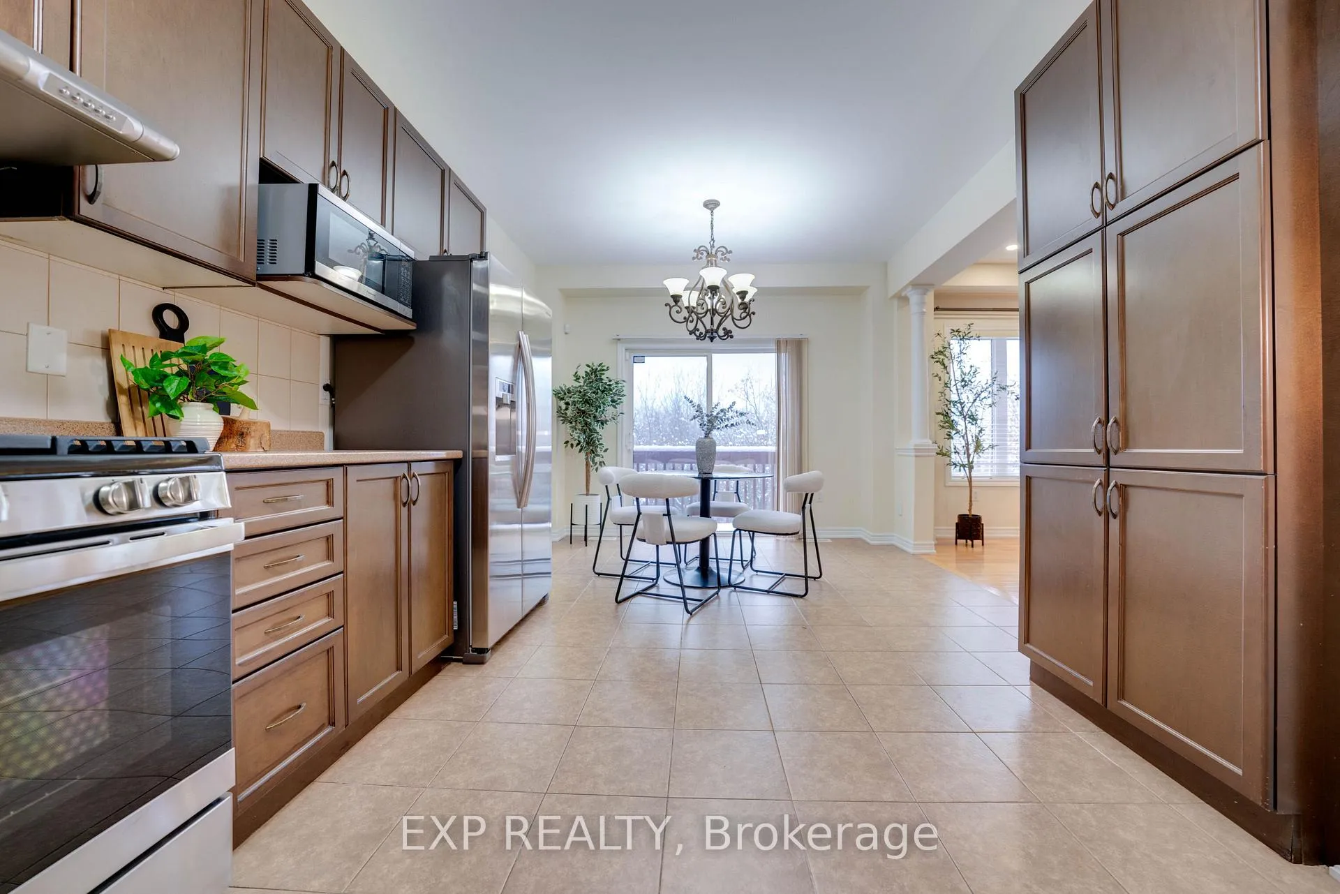 Photo 23 of 42 Arrowpoint Drive, Brampton, Credit Valley — HOMEH