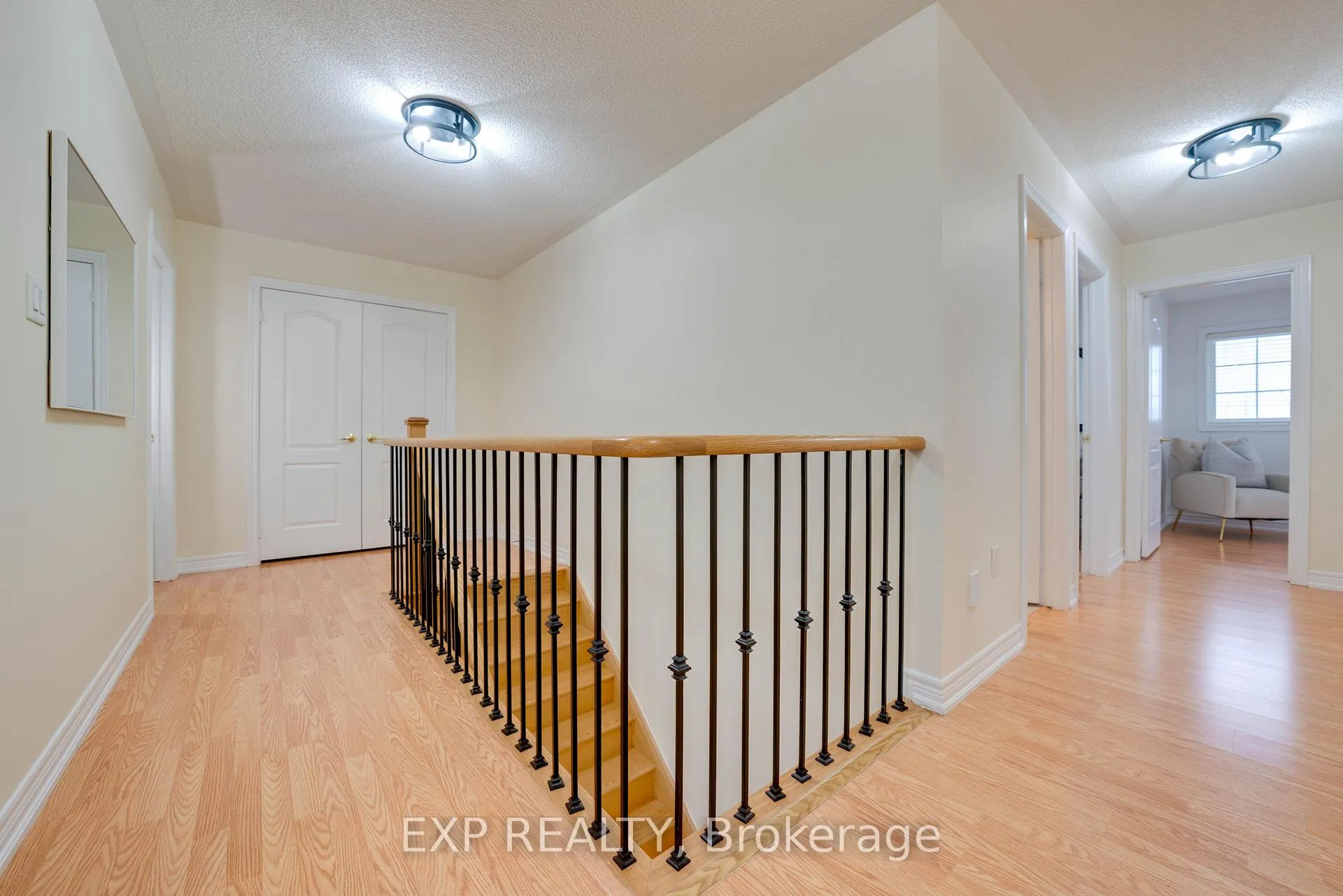 Photo 24 of 42 Arrowpoint Drive, Brampton, Credit Valley — HOMEH