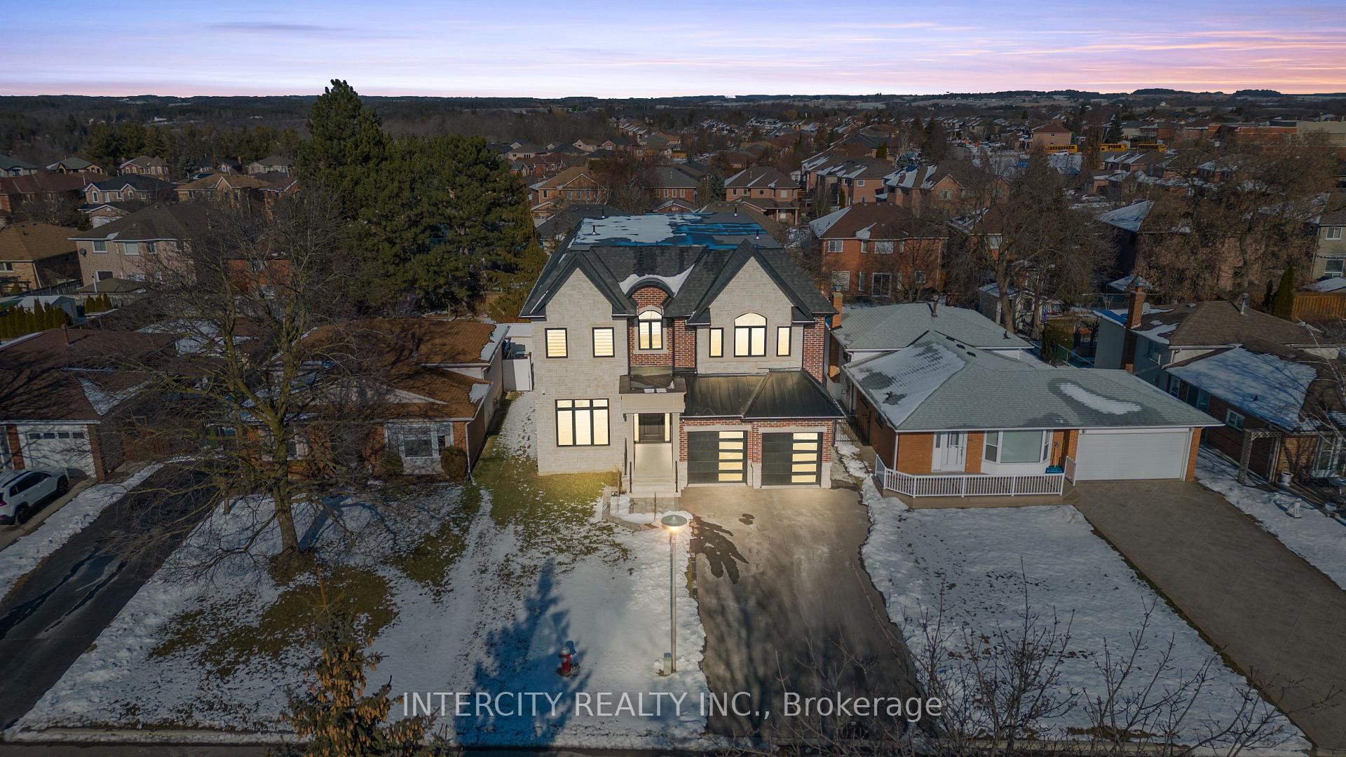 Photo 1 of 354 Newlove Drive, Caledon, Bolton East — HOMEH