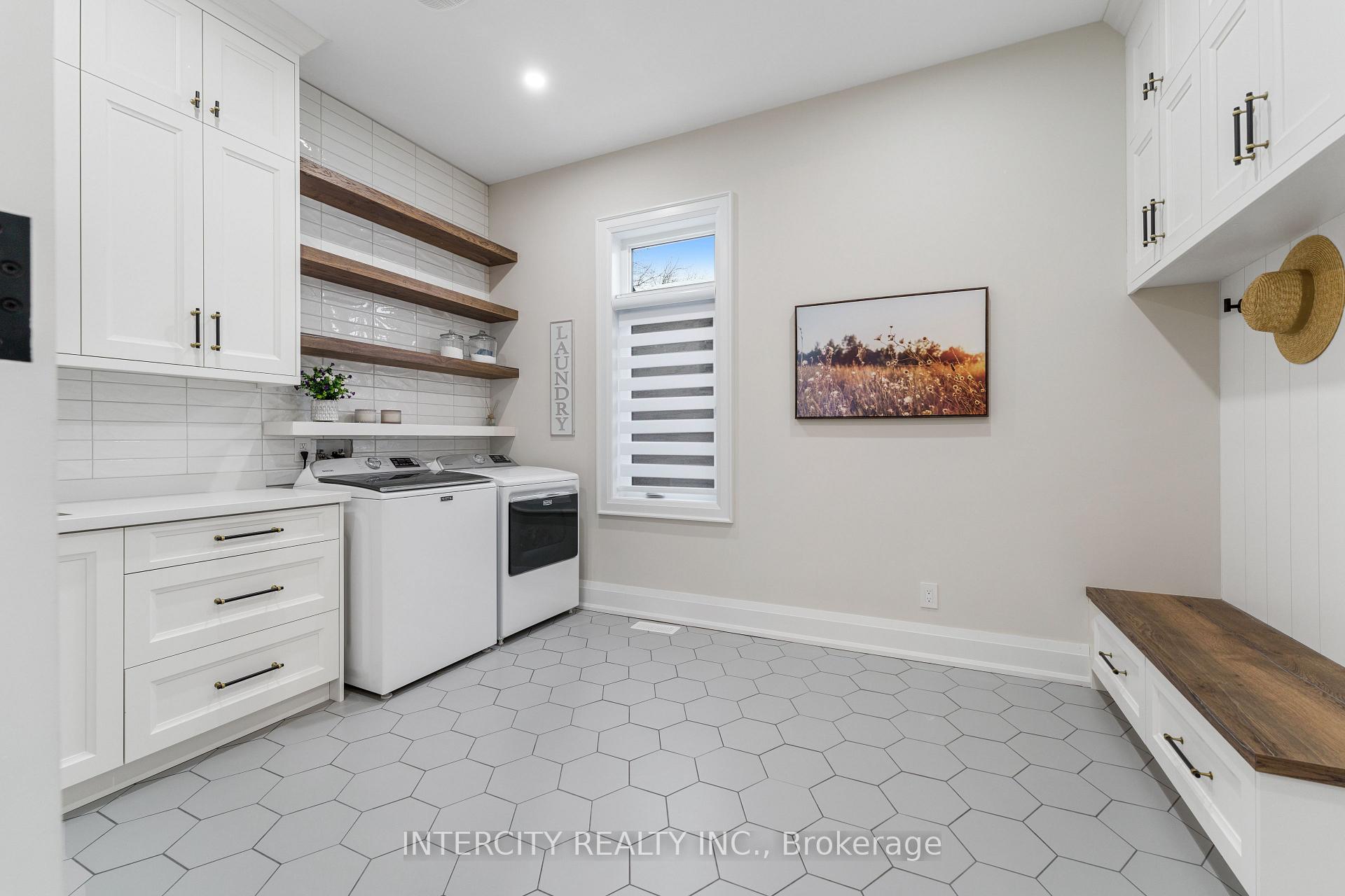 Photo 19 of 354 Newlove Drive, Caledon, Bolton East — HOMEH