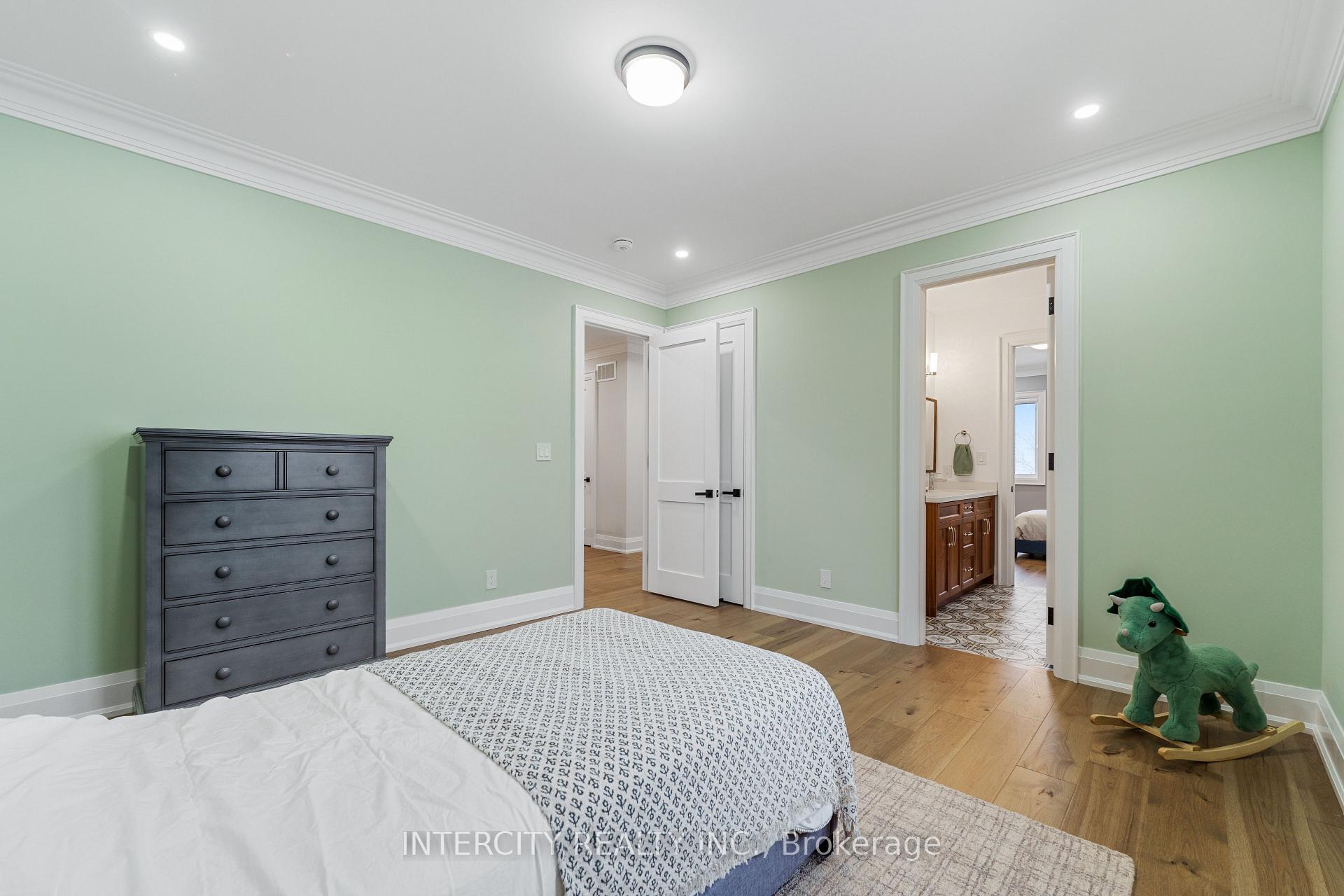 Photo 22 of 354 Newlove Drive, Caledon, Bolton East — HOMEH