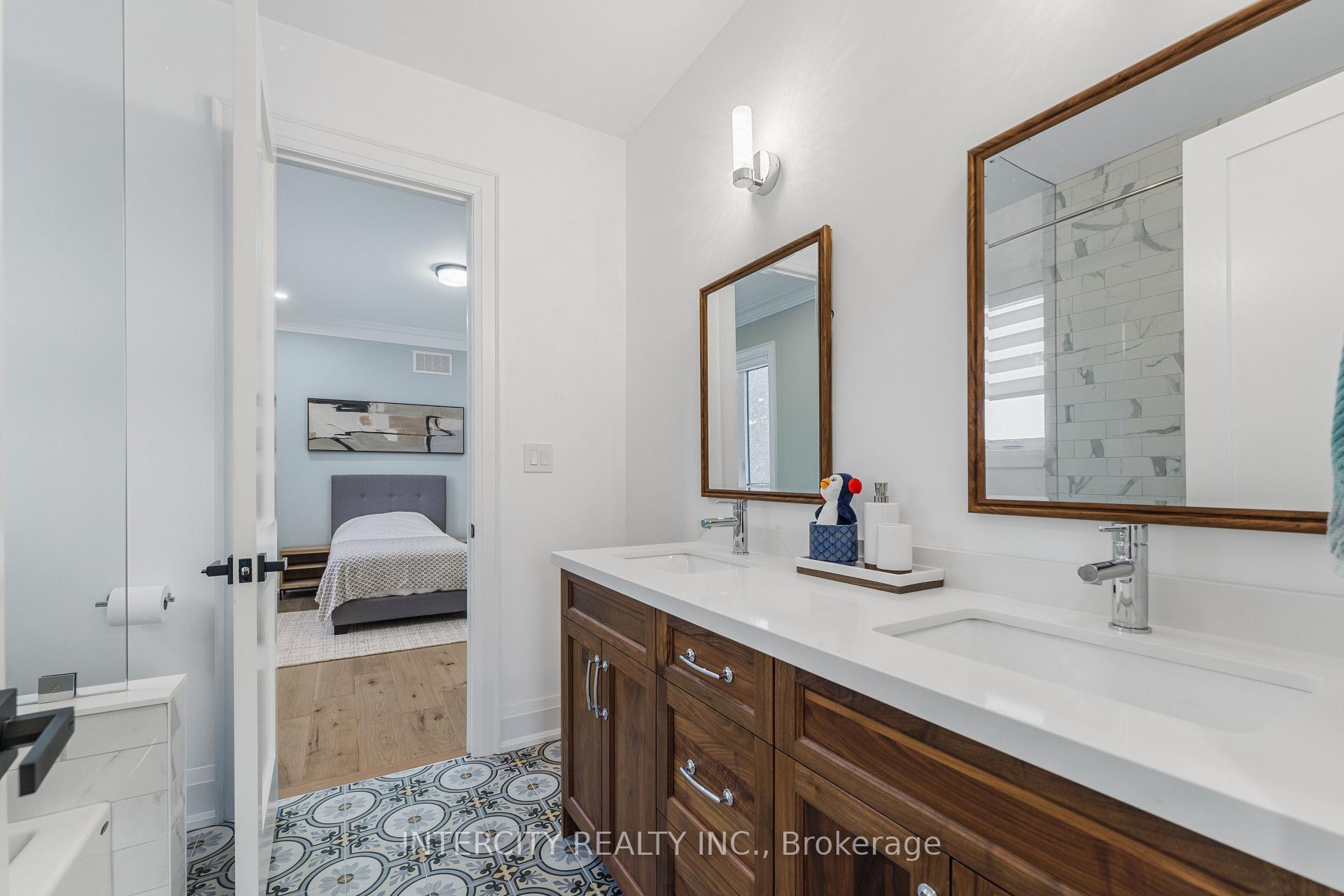 Photo 24 of 354 Newlove Drive, Caledon, Bolton East — HOMEH