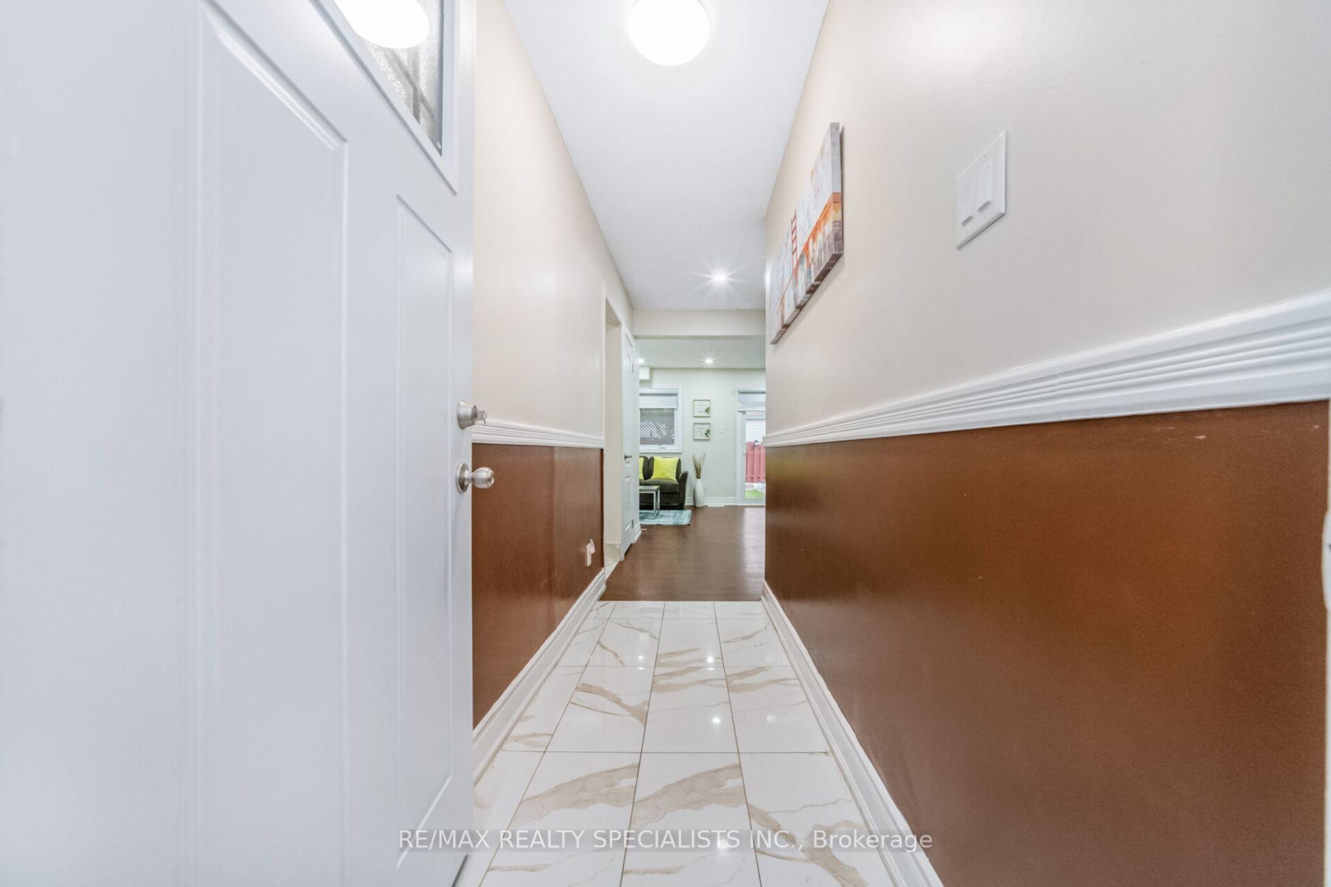 Photo 4 of 46 Hindquarter Court, Brampton, Central Park — HOMEH
