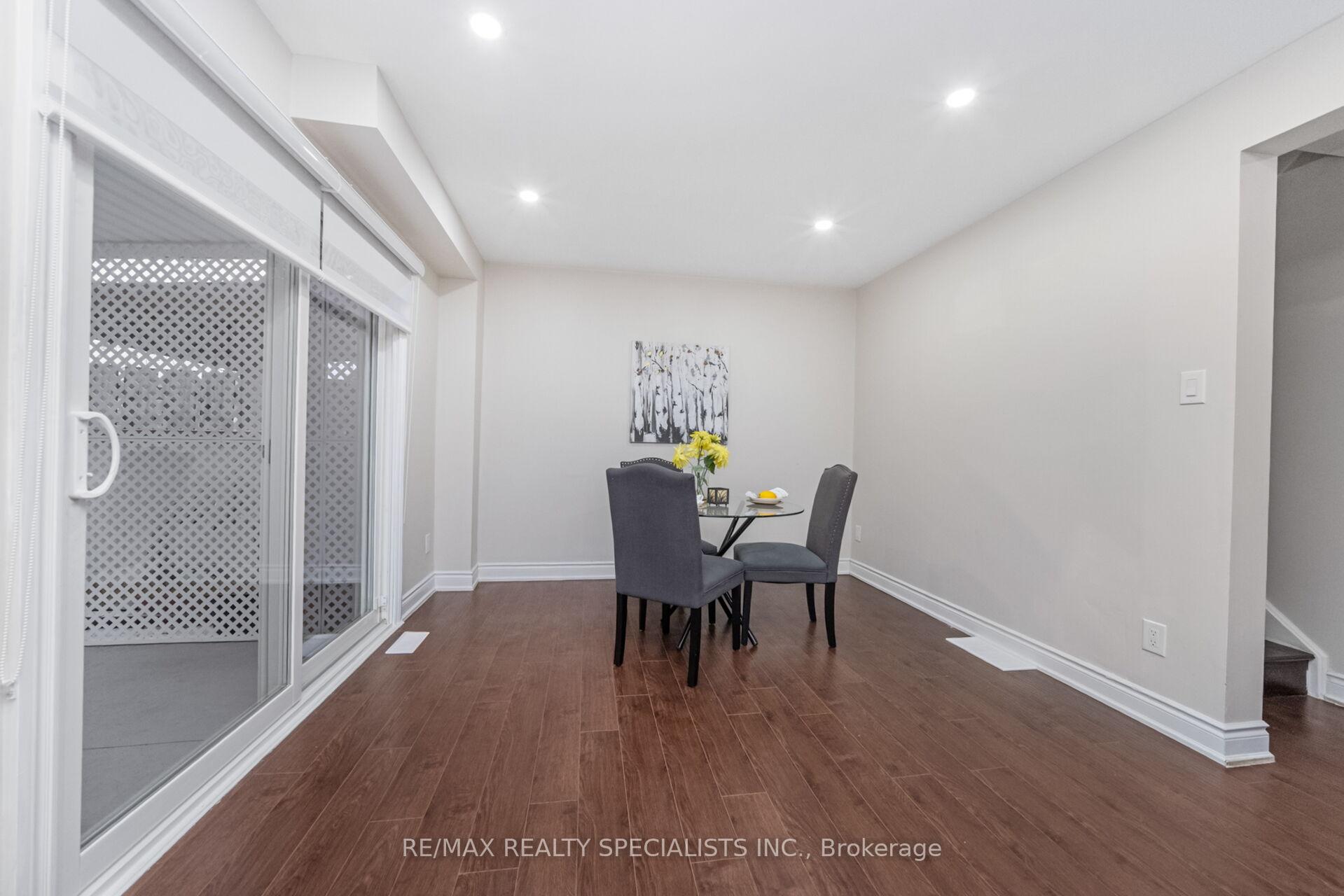 Photo 9 of 46 Hindquarter Court, Brampton, Central Park — HOMEH