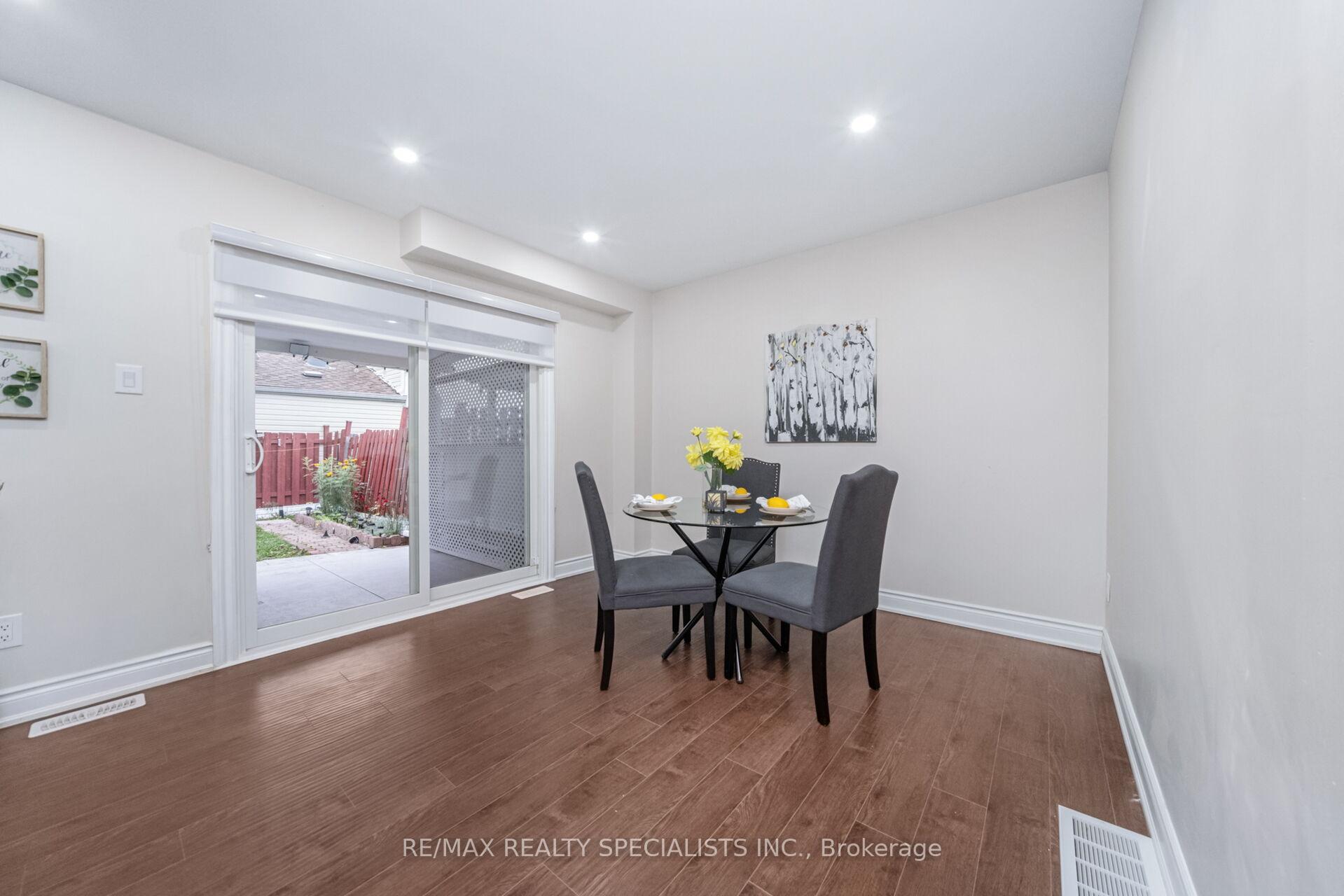 Photo 10 of 46 Hindquarter Court, Brampton, Central Park — HOMEH