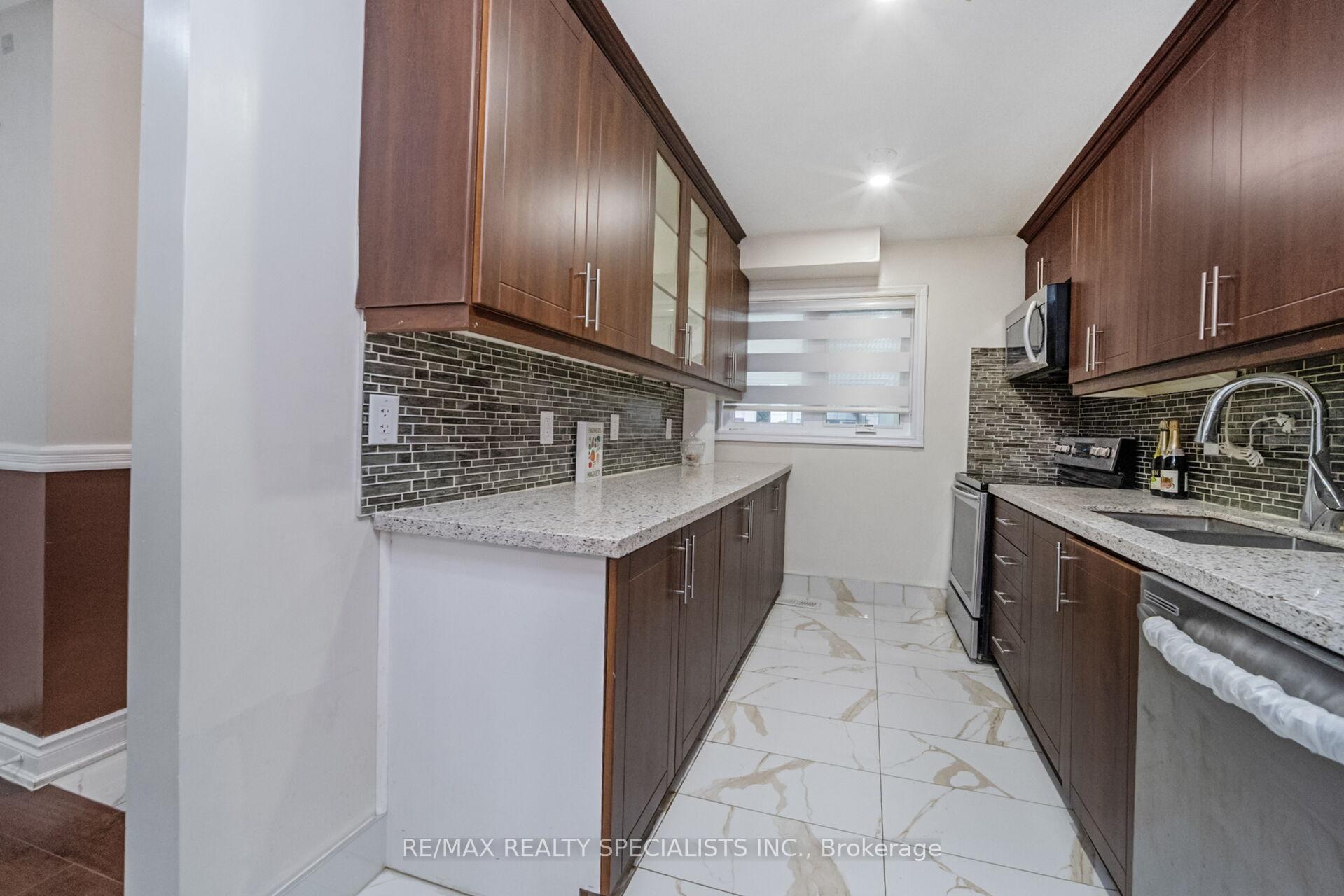 Photo 14 of 46 Hindquarter Court, Brampton, Central Park — HOMEH