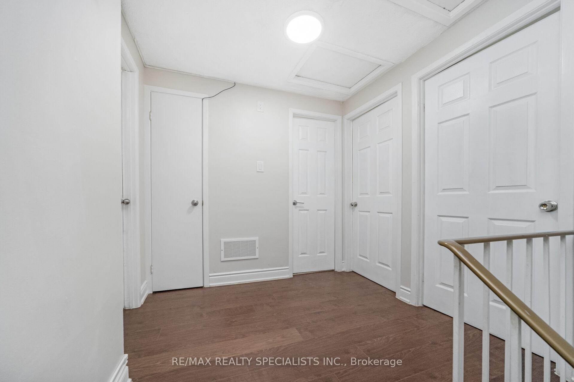 Photo 20 of 46 Hindquarter Court, Brampton, Central Park — HOMEH
