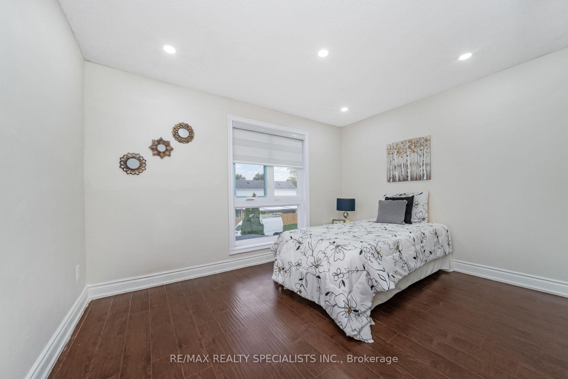 Photo 21 of 46 Hindquarter Court, Brampton, Central Park — HOMEH