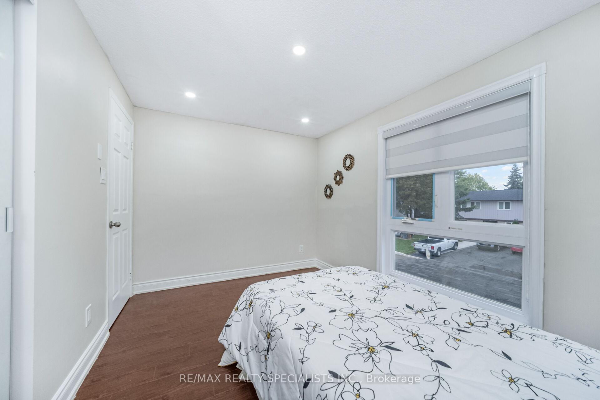Photo 23 of 46 Hindquarter Court, Brampton, Central Park — HOMEH