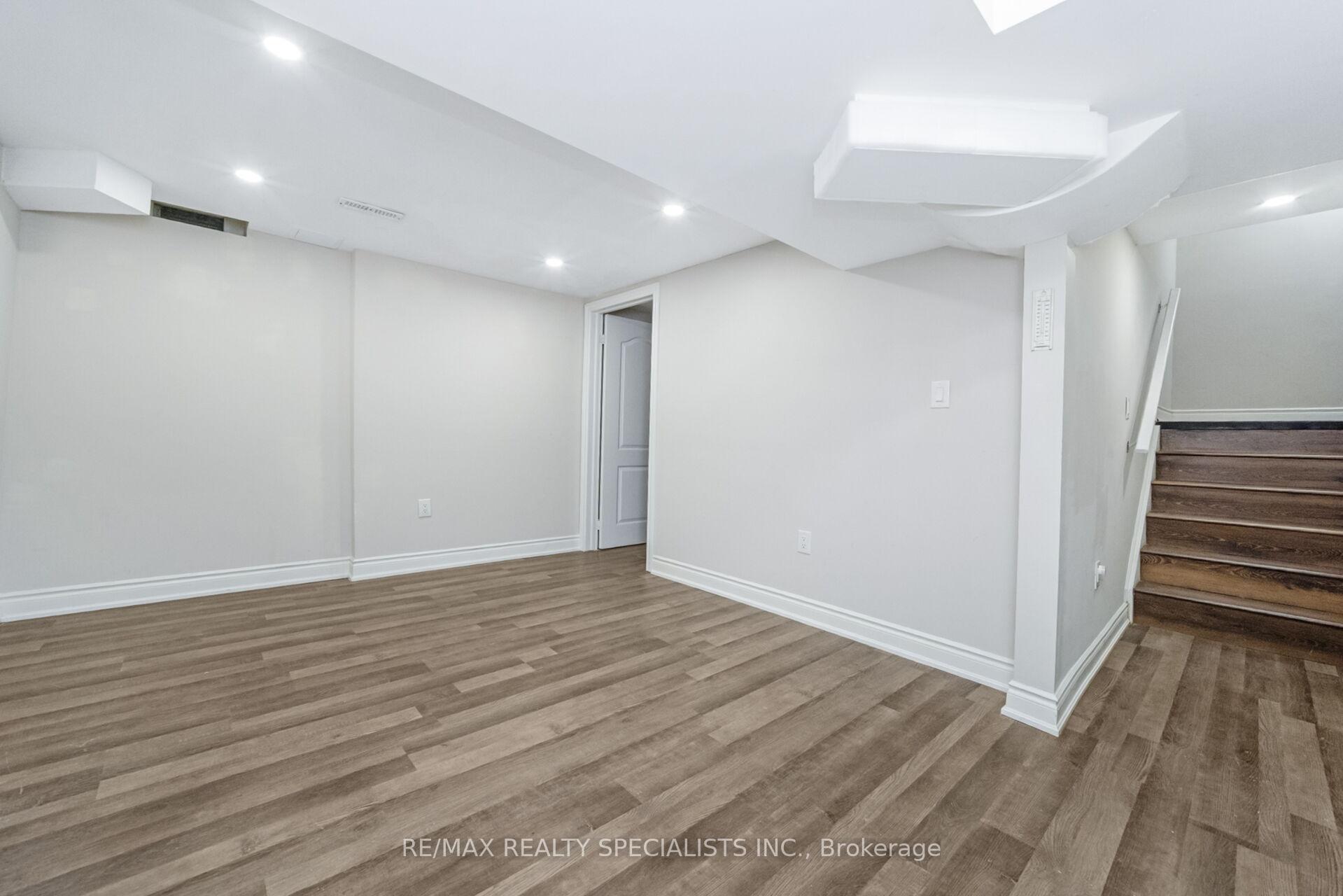 Photo 31 of 46 Hindquarter Court, Brampton, Central Park — HOMEH