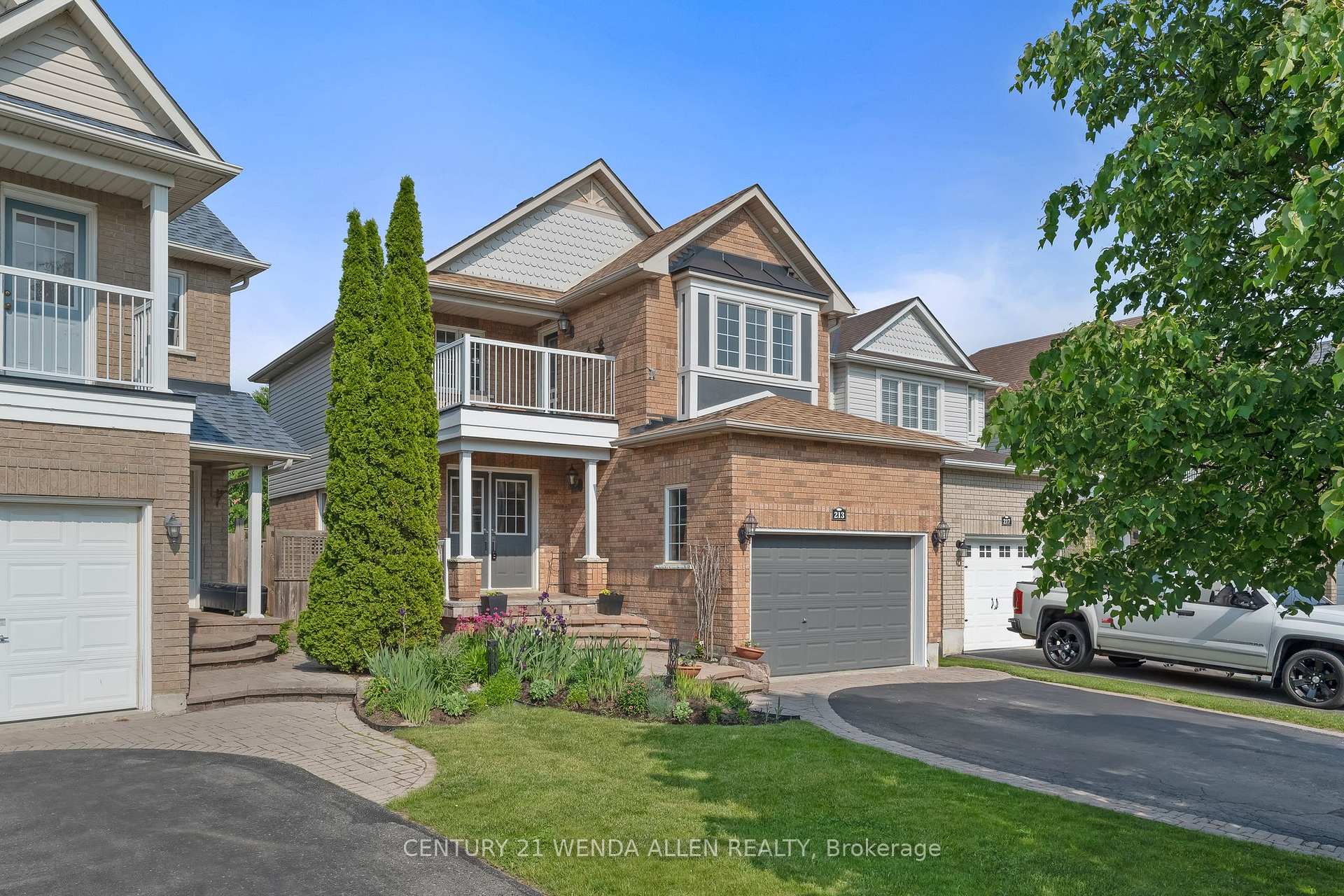 Photo 3 of 213 Madden Place, Clarington, Bowmanville — HOMEH