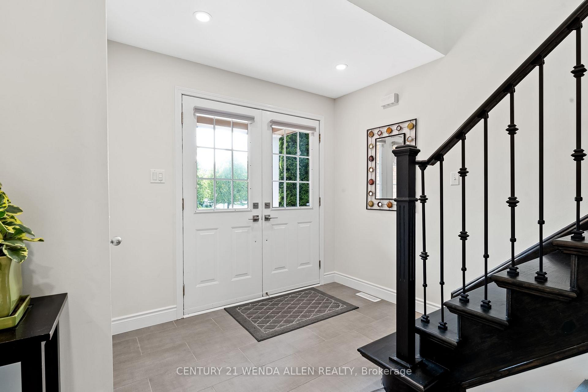 Photo 7 of 213 Madden Place, Clarington, Bowmanville — HOMEH