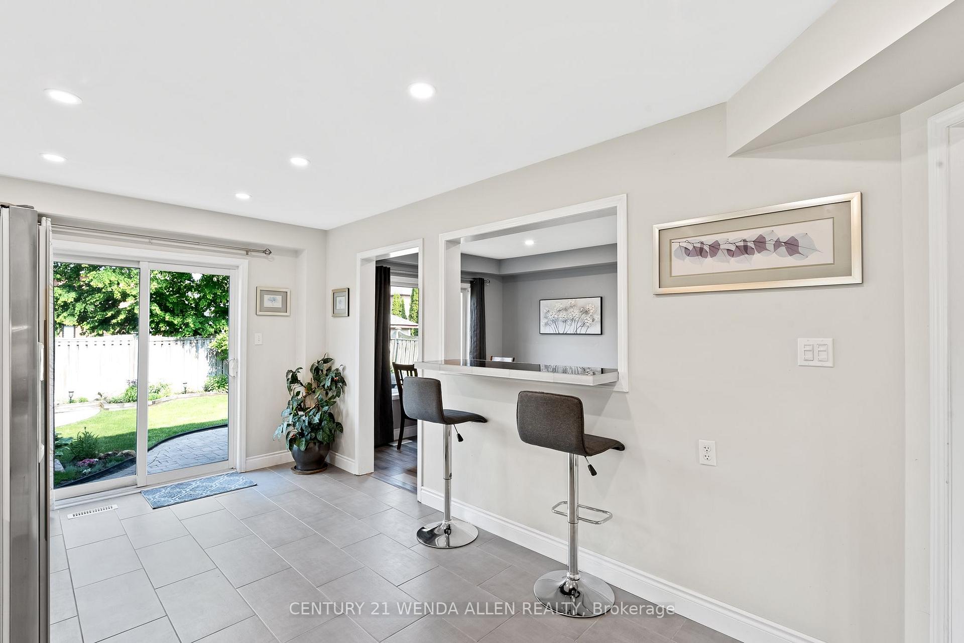 Photo 14 of 213 Madden Place, Clarington, Bowmanville — HOMEH