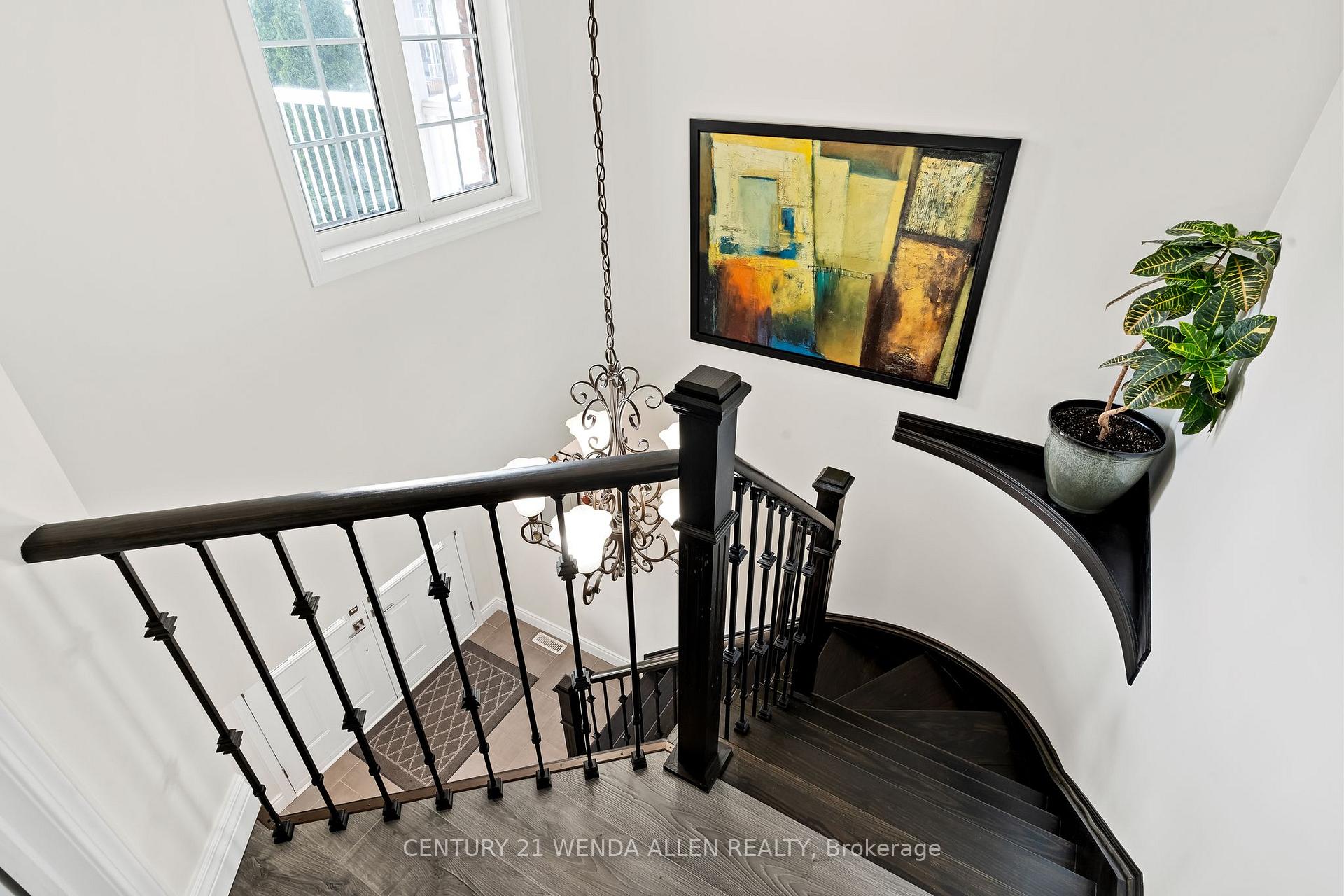 Photo 18 of 213 Madden Place, Clarington, Bowmanville — HOMEH