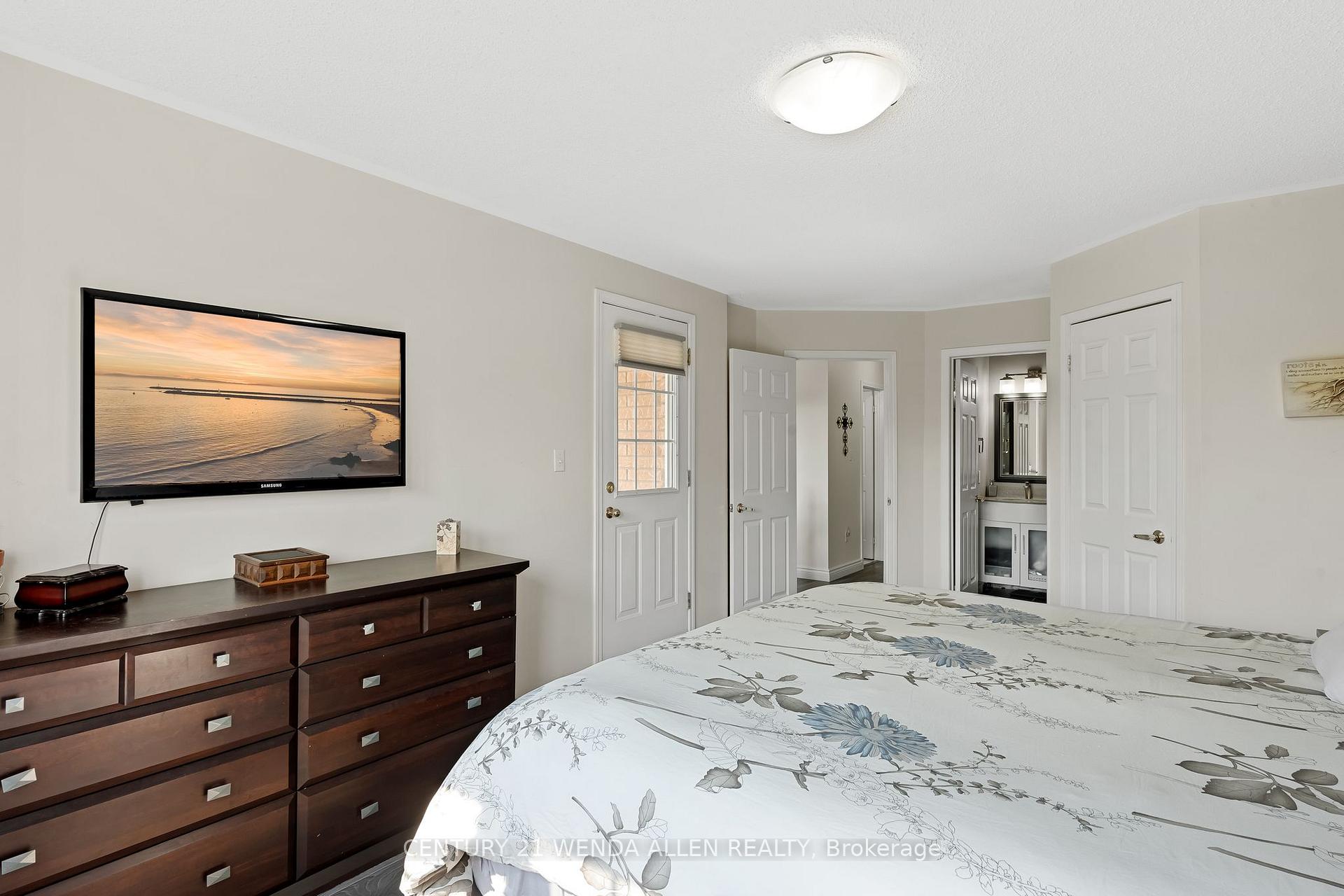Photo 20 of 213 Madden Place, Clarington, Bowmanville — HOMEH