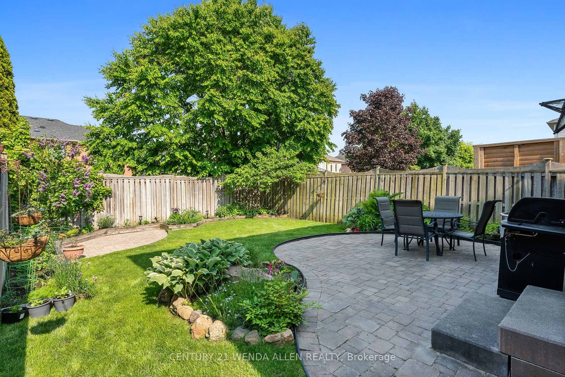 Photo 33 of 213 Madden Place, Clarington, Bowmanville — HOMEH