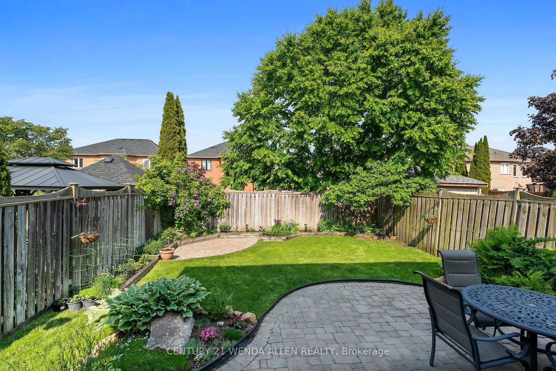 Photo 34 of 213 Madden Place, Clarington, Bowmanville — HOMEH