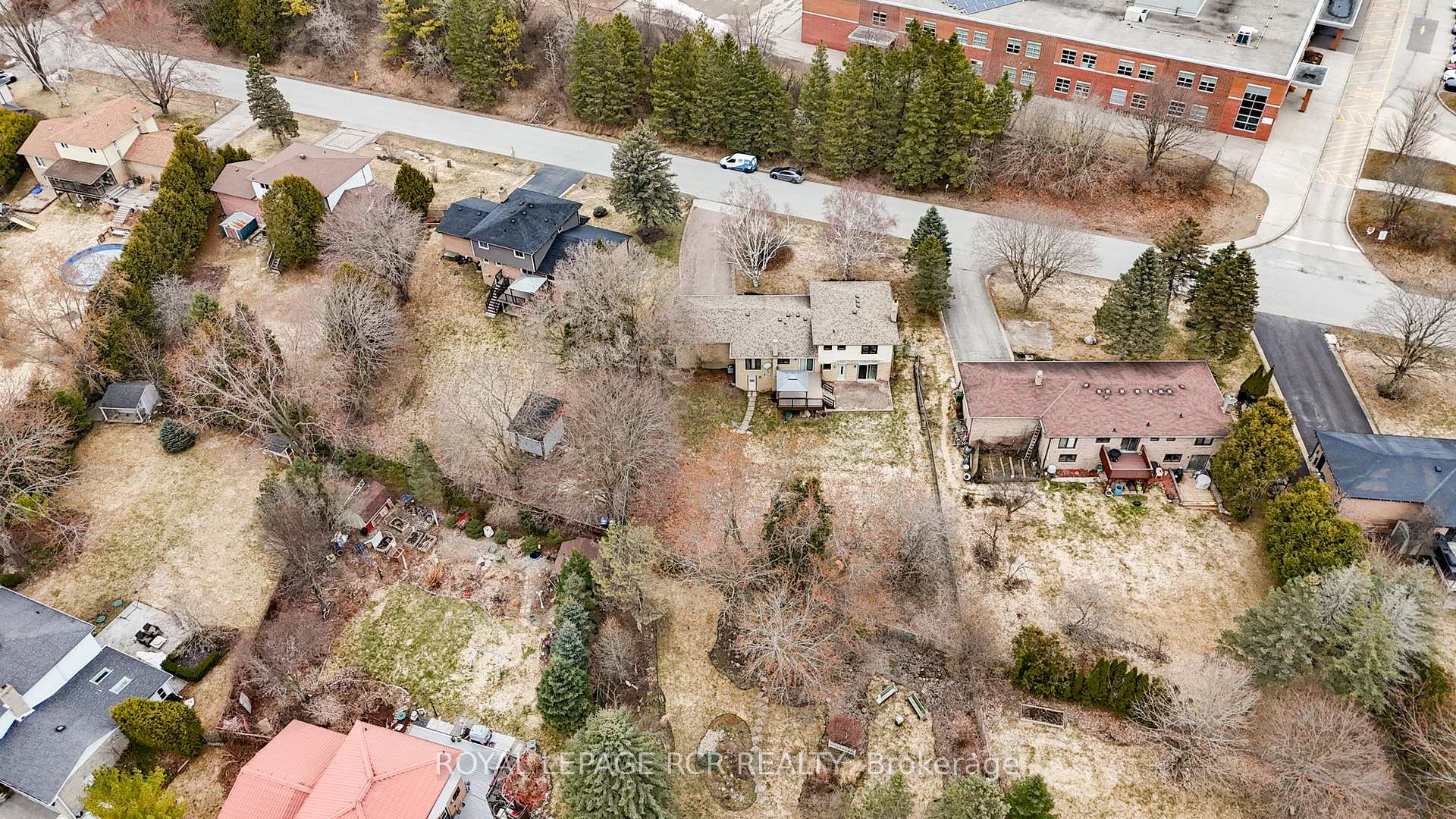 Photo 47 of 8 Westview Crescent, Caledon, Palgrave — HOMEH