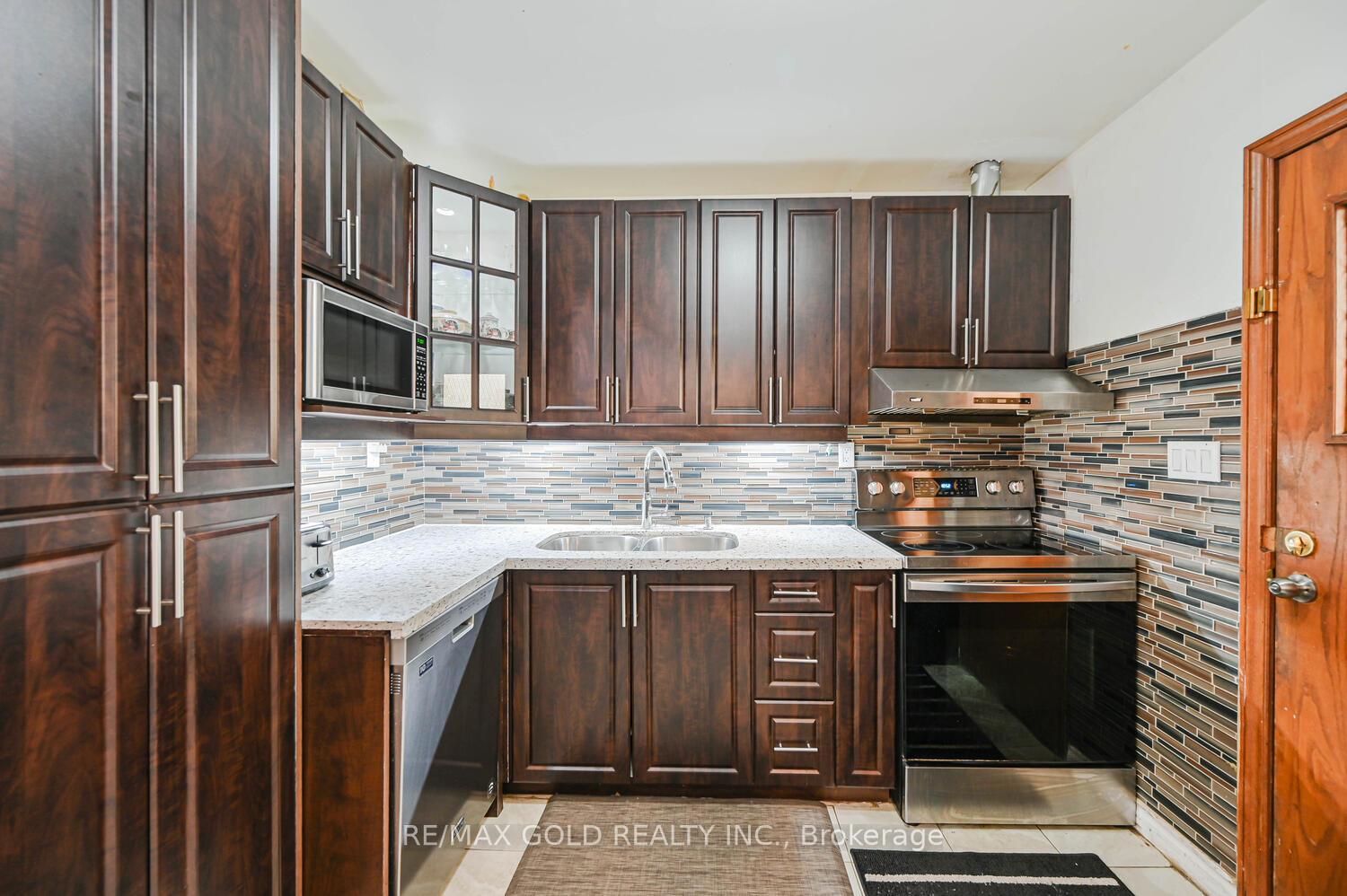 Photo 14 of 52 Crawford Drive, Brampton, Madoc — HOMEH