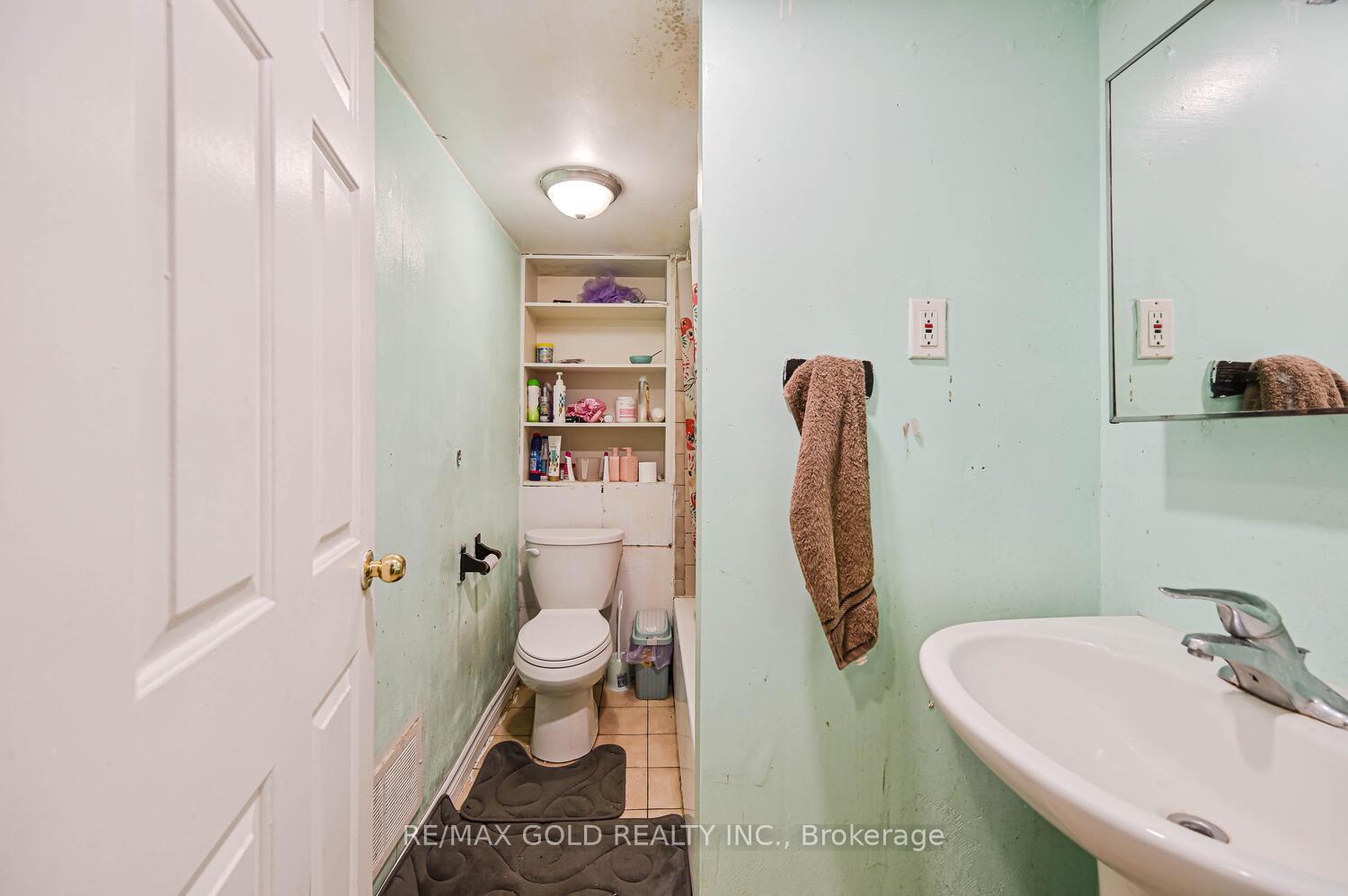 Photo 38 of 52 Crawford Drive, Brampton, Madoc — HOMEH