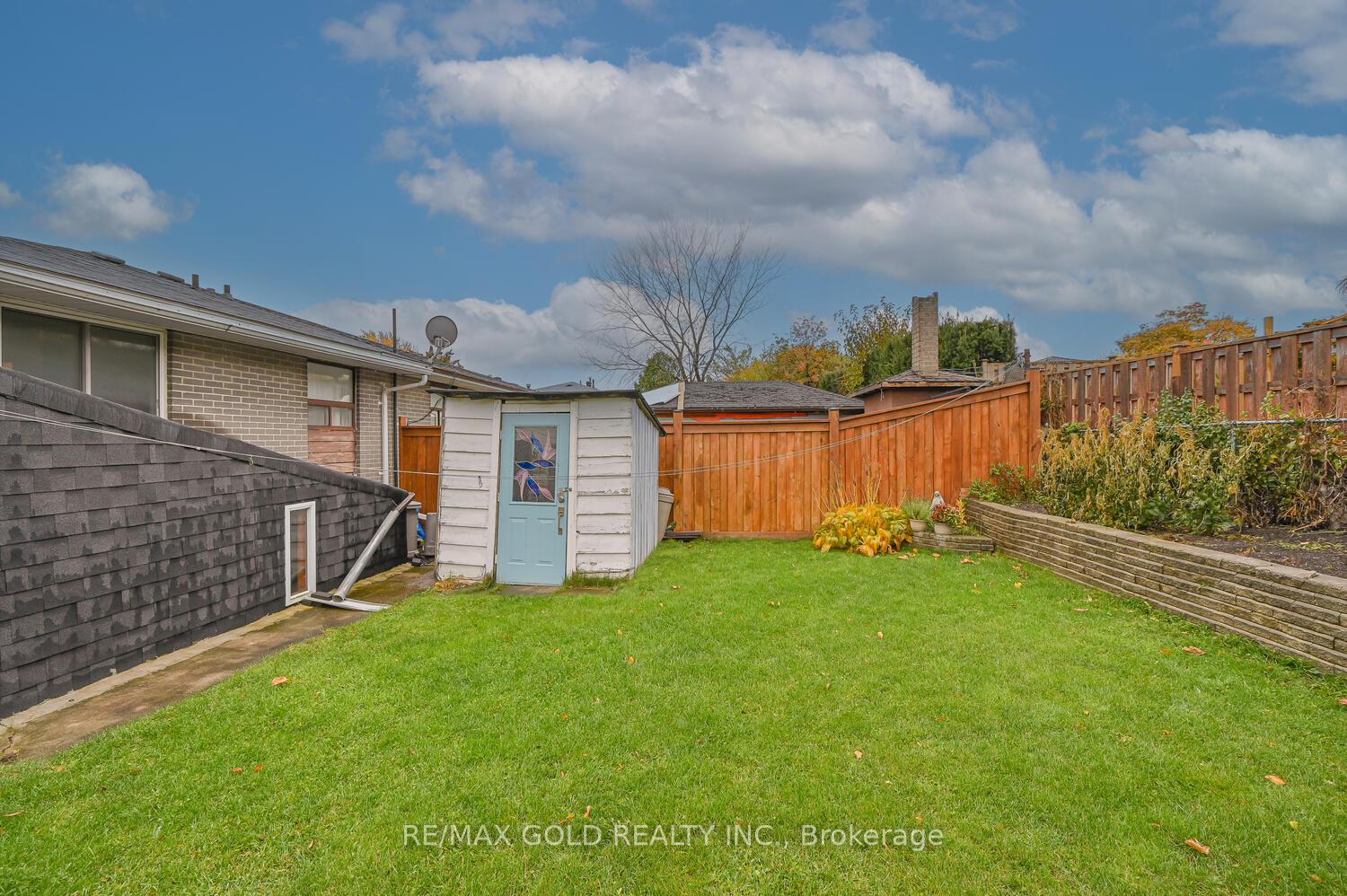 Photo 42 of 52 Crawford Drive, Brampton, Madoc — HOMEH