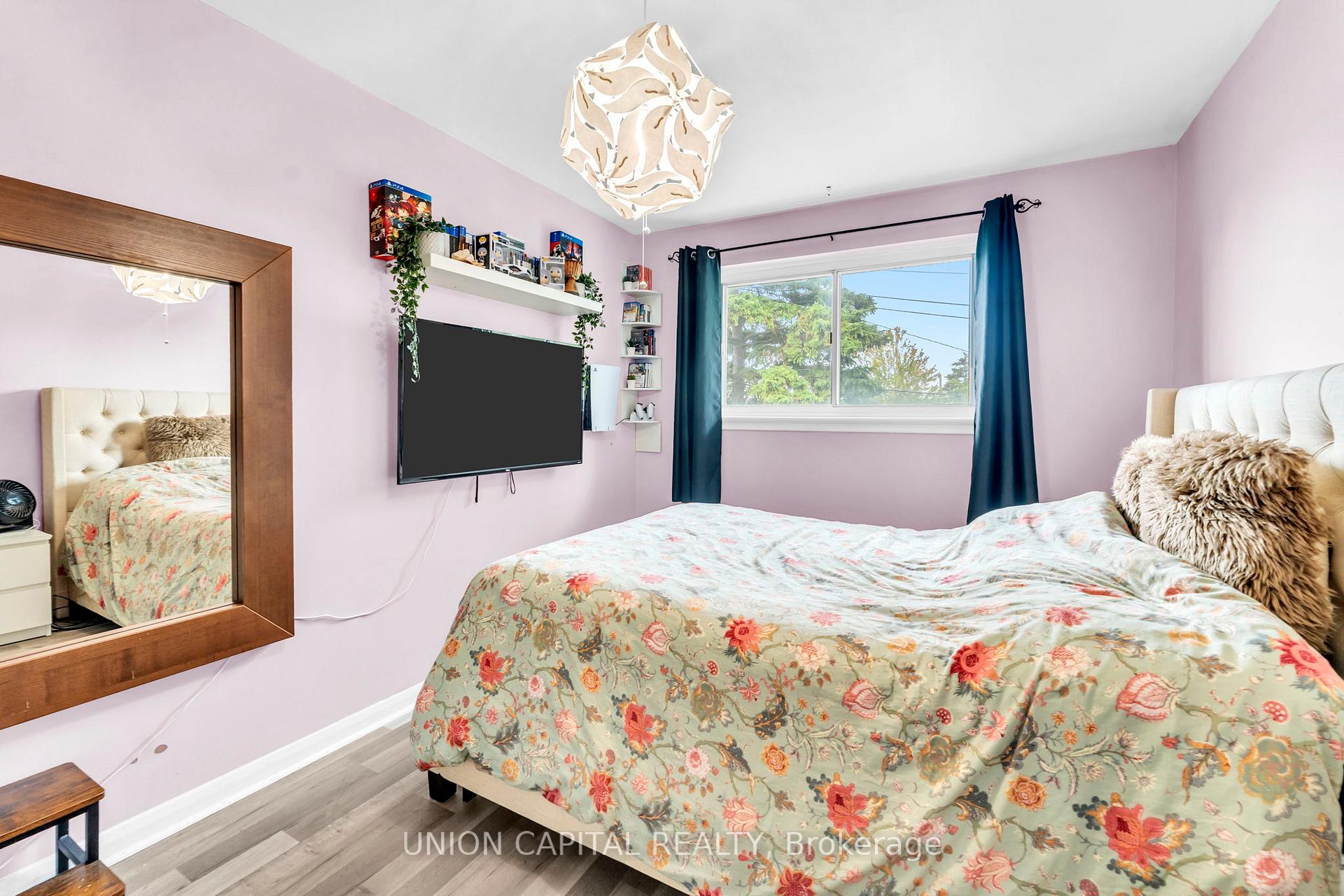 Photo 20 of 19 Ava Court, Brampton, Avondale — HOMEH