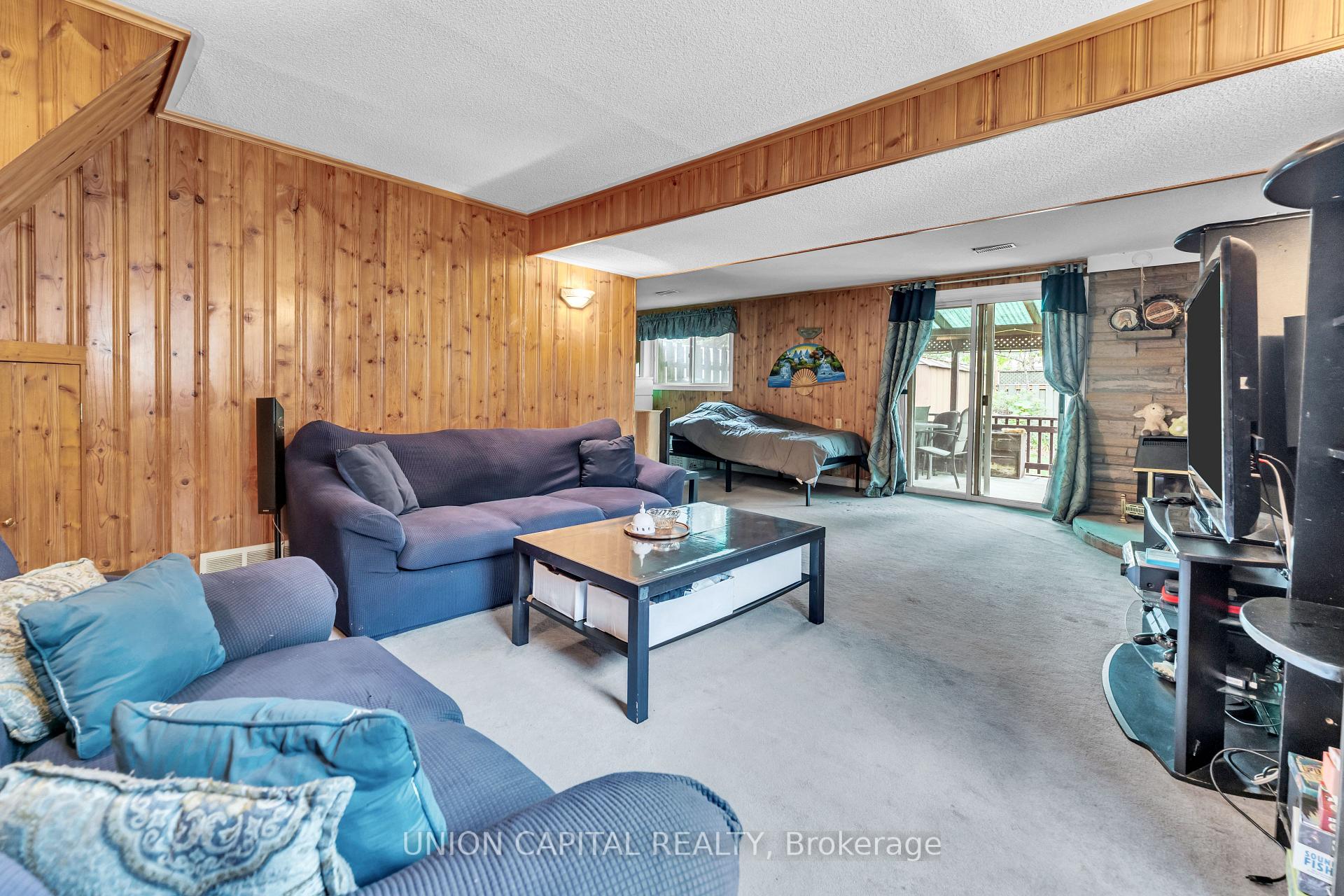 Photo 32 of 19 Ava Court, Brampton, Avondale — HOMEH