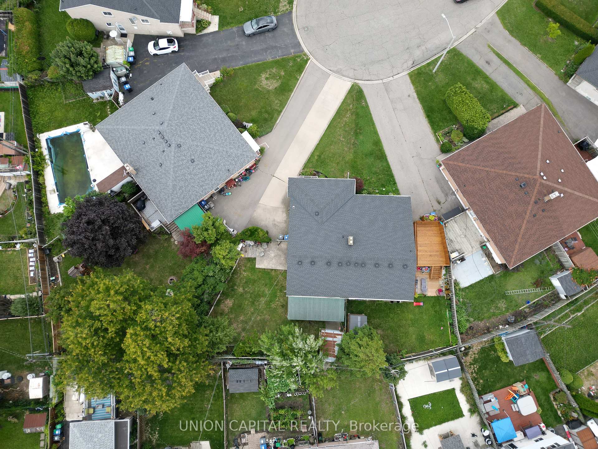 Photo 47 of 19 Ava Court, Brampton, Avondale — HOMEH