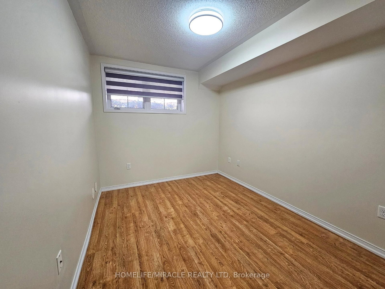 Photo 8 of Unit 21, 2488 Post Rd, Oakville, River Oaks — HOMEH