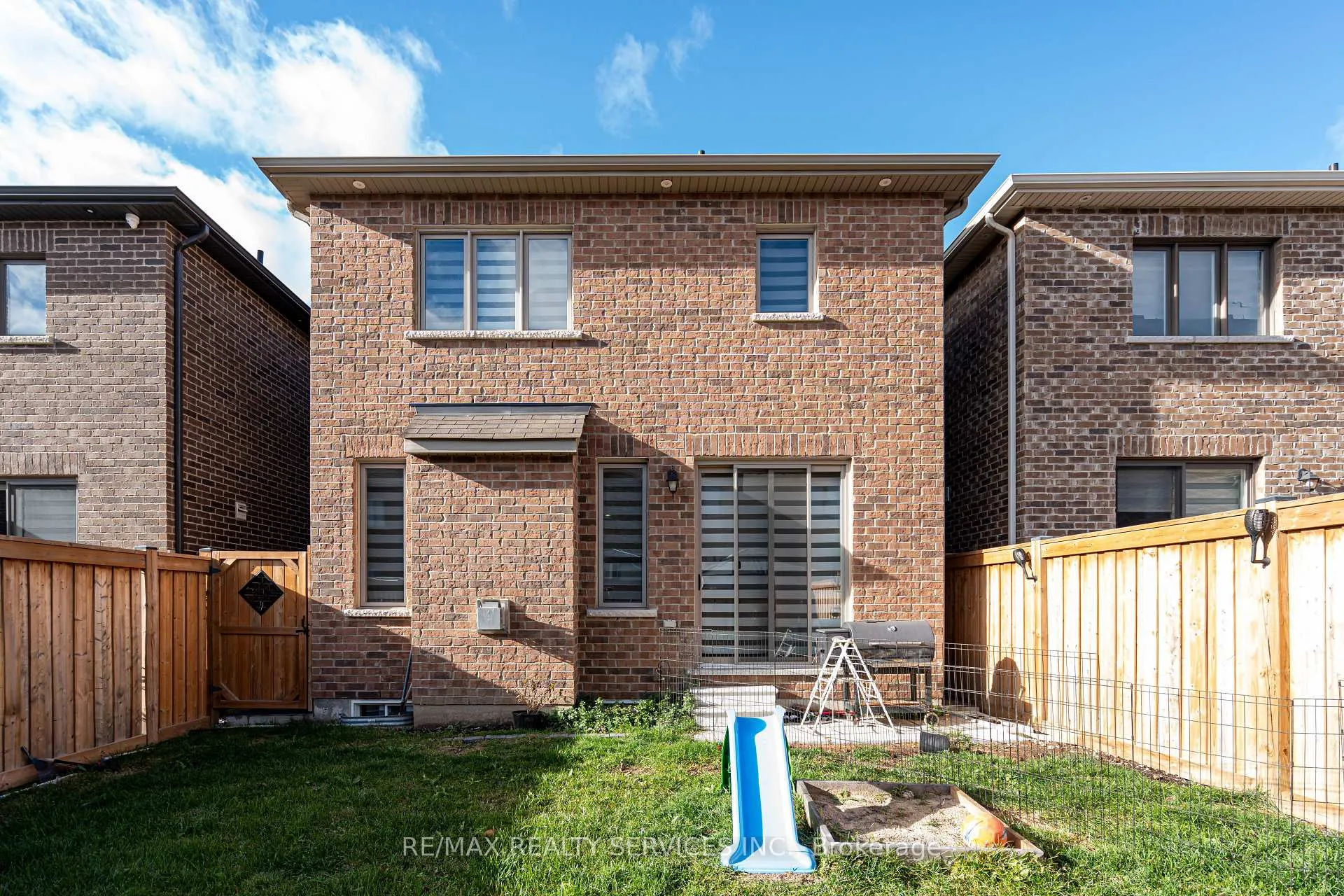 Photo 50 of 11 Cyclone Trail, Brampton, Northwest Brampton — HOMEH