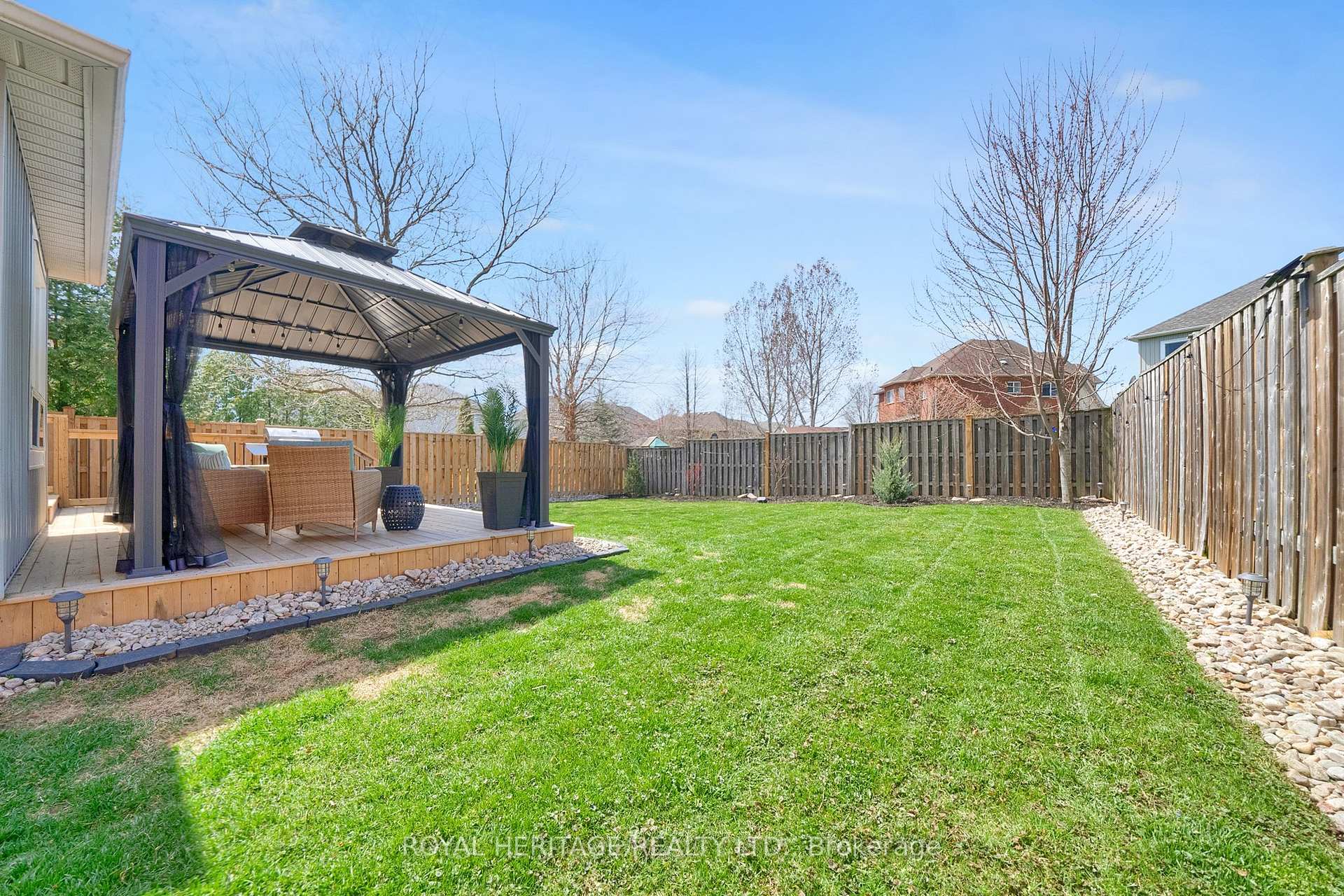 Photo 33 of 68 Brookhouse Drive, Clarington, Newcastle — HOMEH