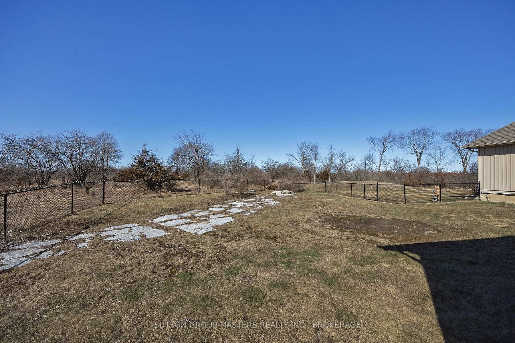 Photo 8 of 5382 Longswamp Road N, Frontenac, Frontenac South — HOMEH