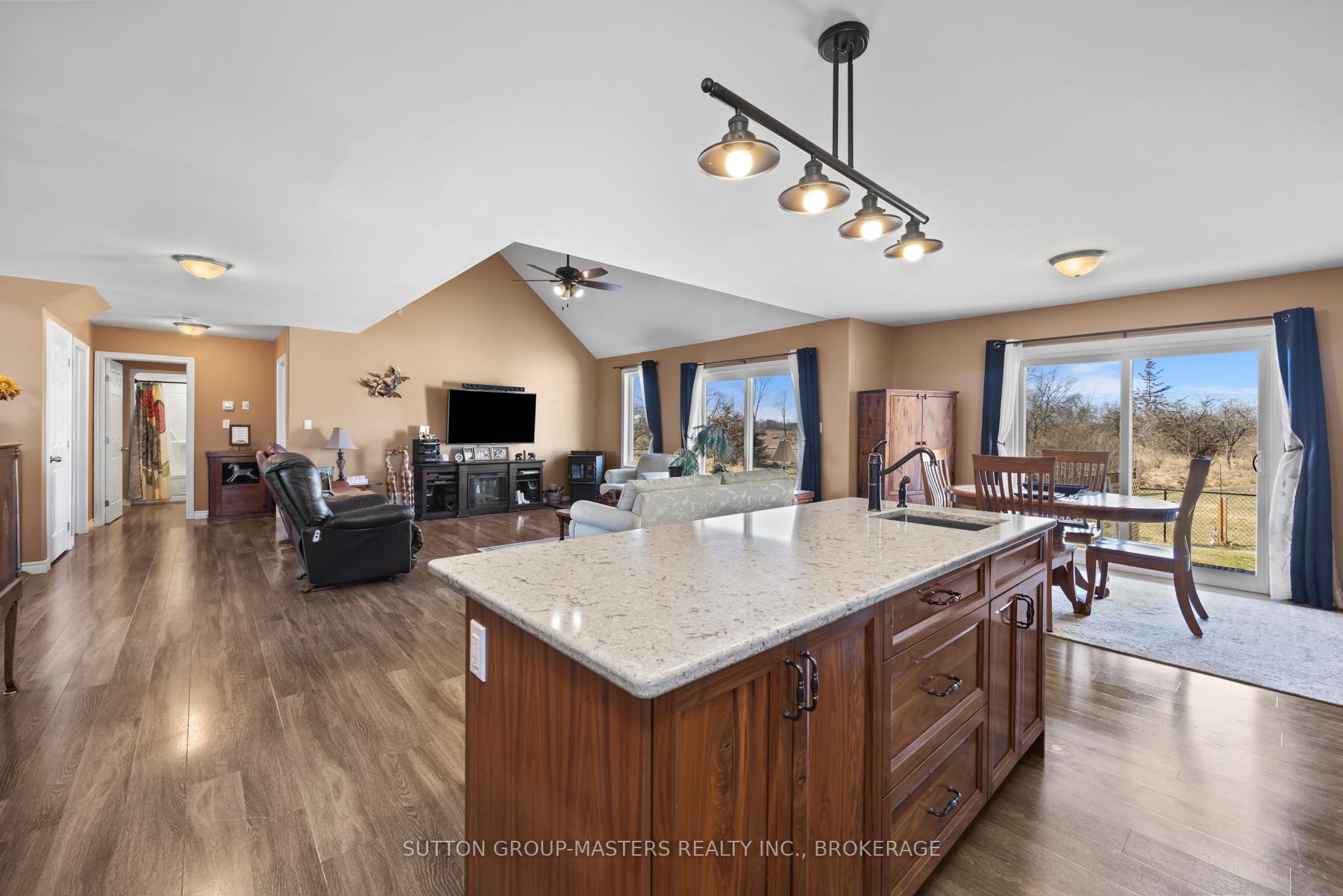 Photo 21 of 5382 Longswamp Road N, Frontenac, Frontenac South — HOMEH